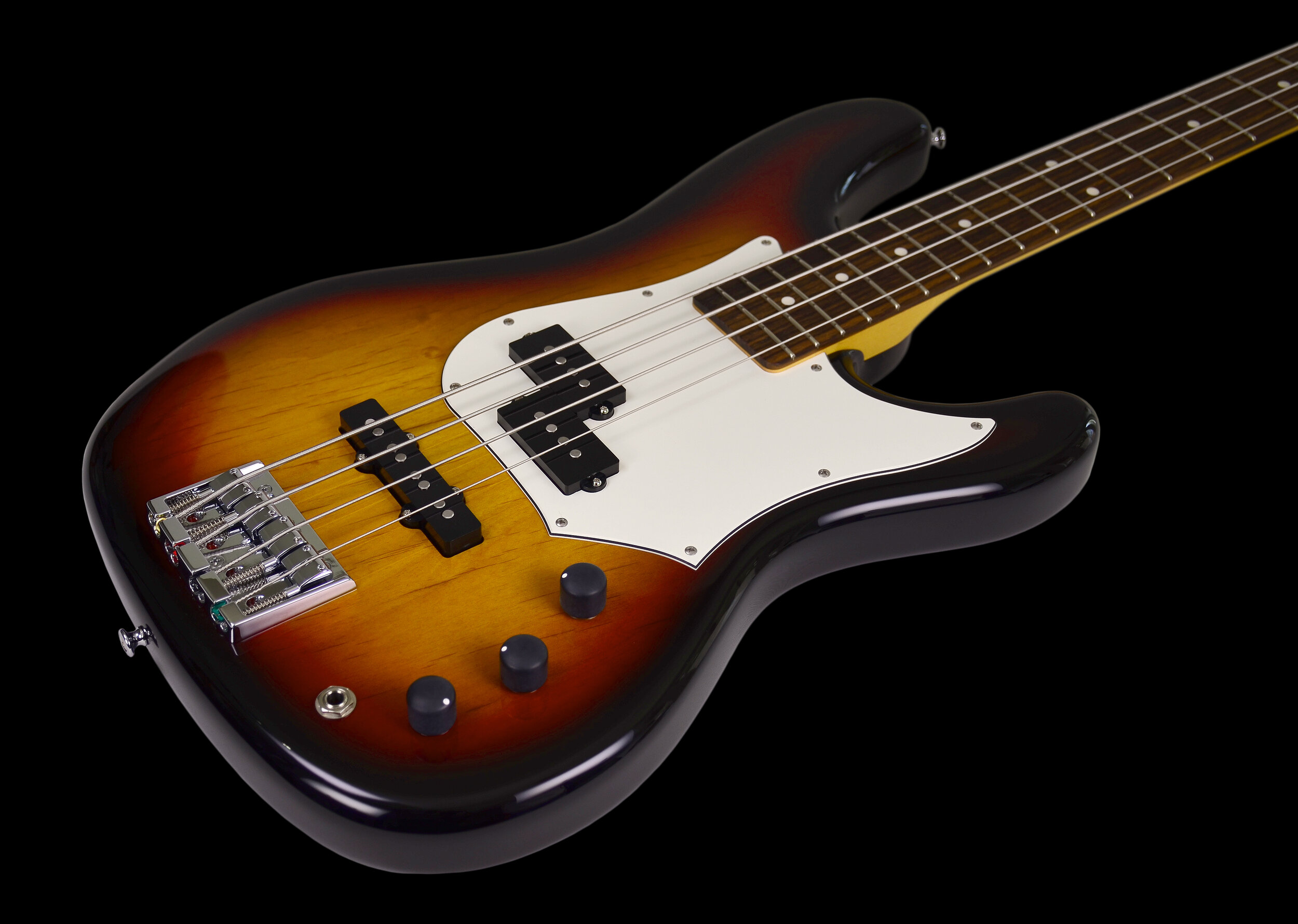 3-color Bass B.jpg