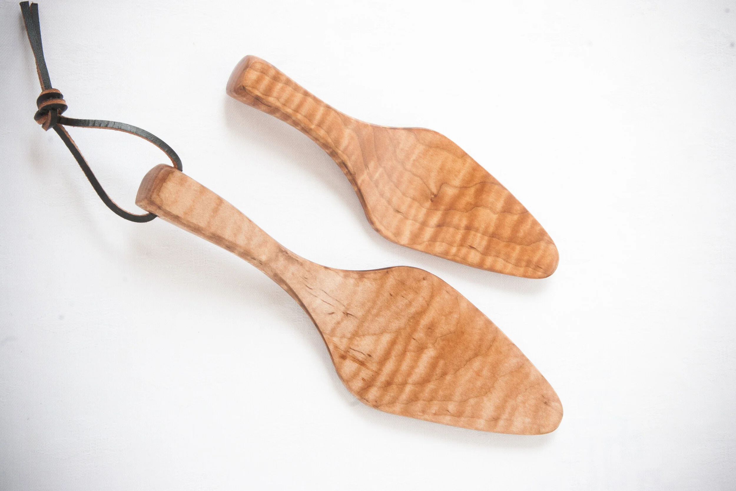 Petite _ Large Pie Servers in Curly Maple.jpg