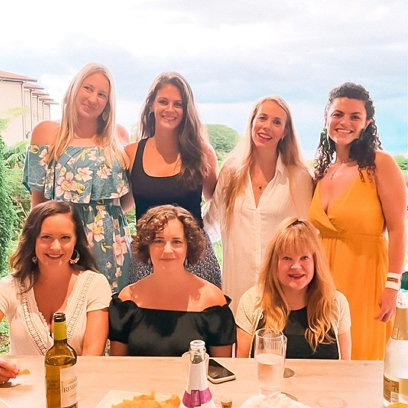 Costa Rica was lush, beautiful, rainy, and I wish I could&rsquo;ve stayed longer!

Had the best time working through Bianca Gignac&rsquo;s business retreat with my new business besties, and finally met my Coach and her fam in person - loved everyone 