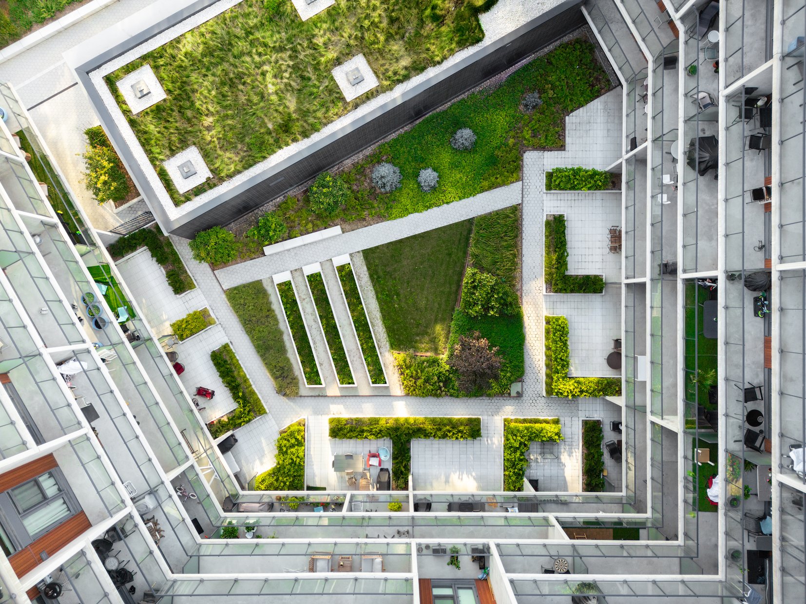 10 Courtyard 1.1 - Aerial.jpg