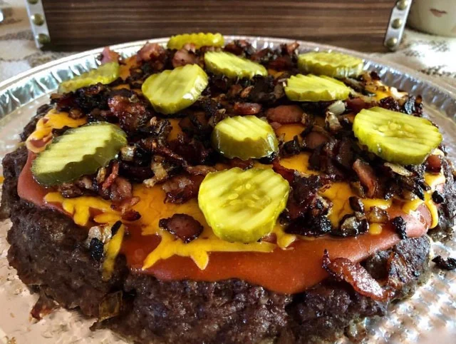 cheeseburger meatza.jpg