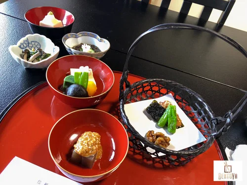 BentoyaCooking_SarahHodge_January2019_ARTICLE-2.jpg