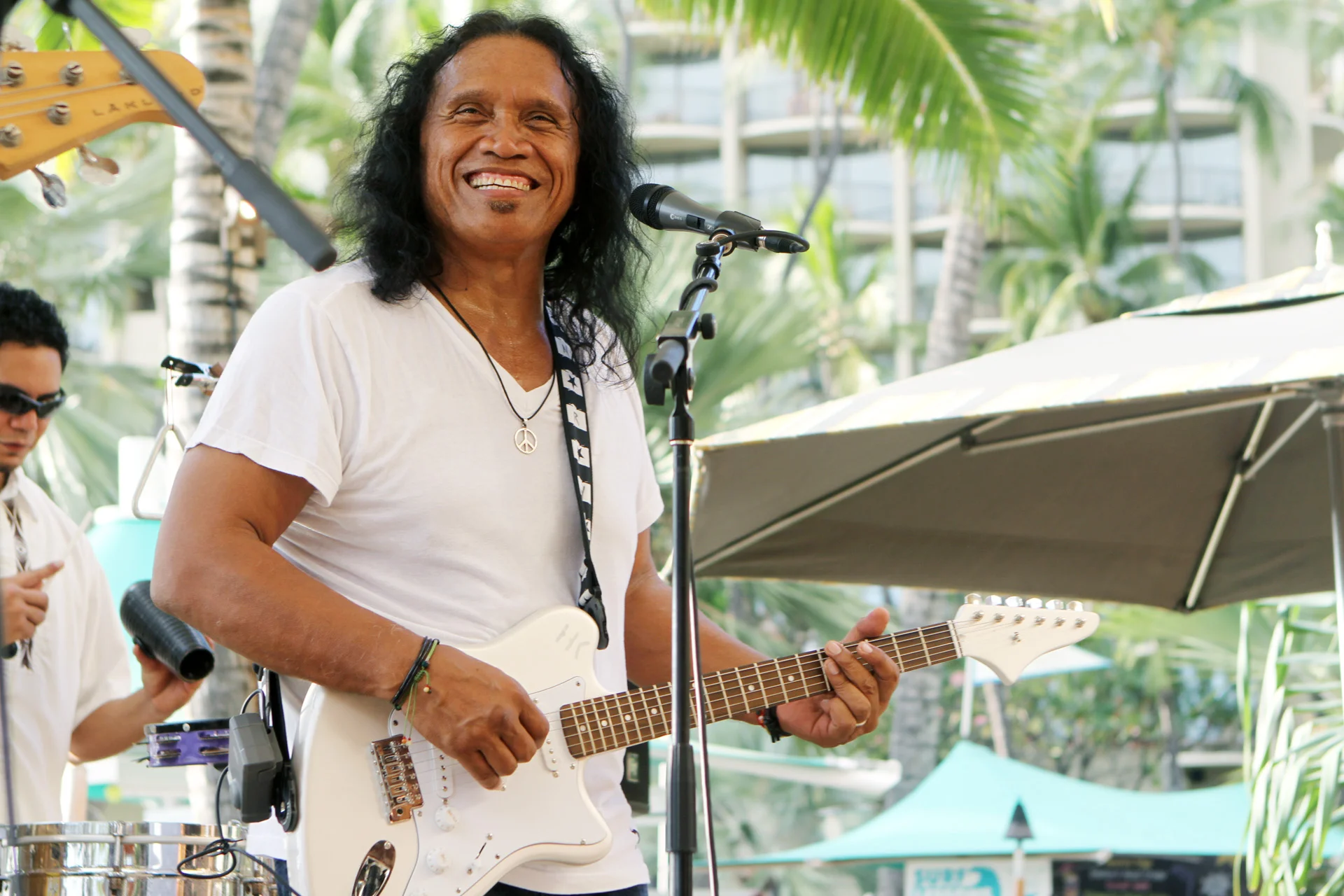 Henry Kapono Henry Kapono Shop at smile.amazon.com and.5% of your eligible purchases will be donated to the henry kapono foundation! henry kapono henry kapono