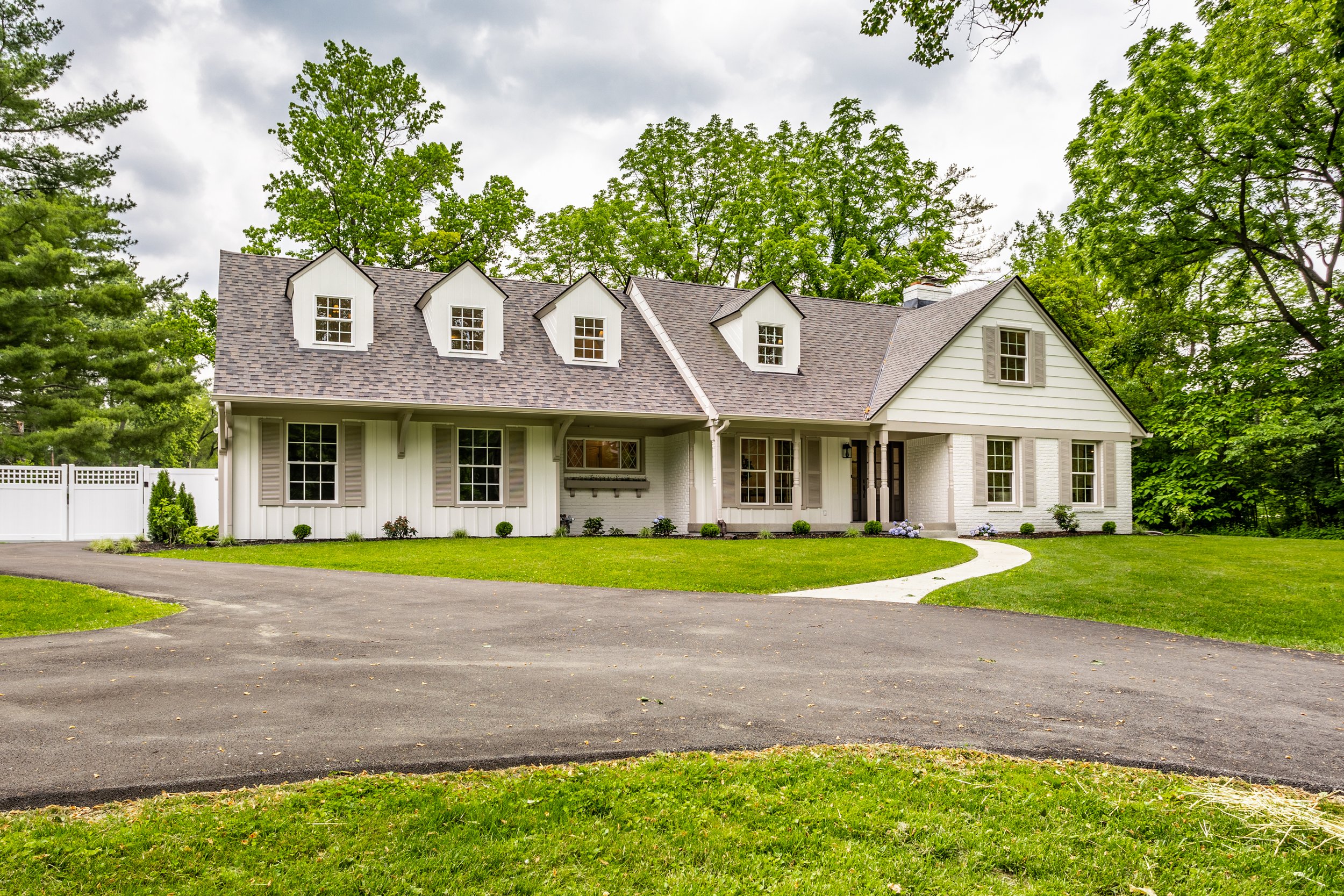02-7105 Sylvan Ridge Rd.jpg