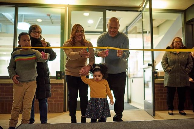We are in the #Bronx! The ribbon has been cut, and McCarton Foundation is officially delivering therapies and services through the New York State Early Intervention Program.
#autism #nonprofit #grandopening #autismadvocate #autismawareness #earlyintervention #family #bronx #newyorkcity #ribboncutting #mccartonfoundation