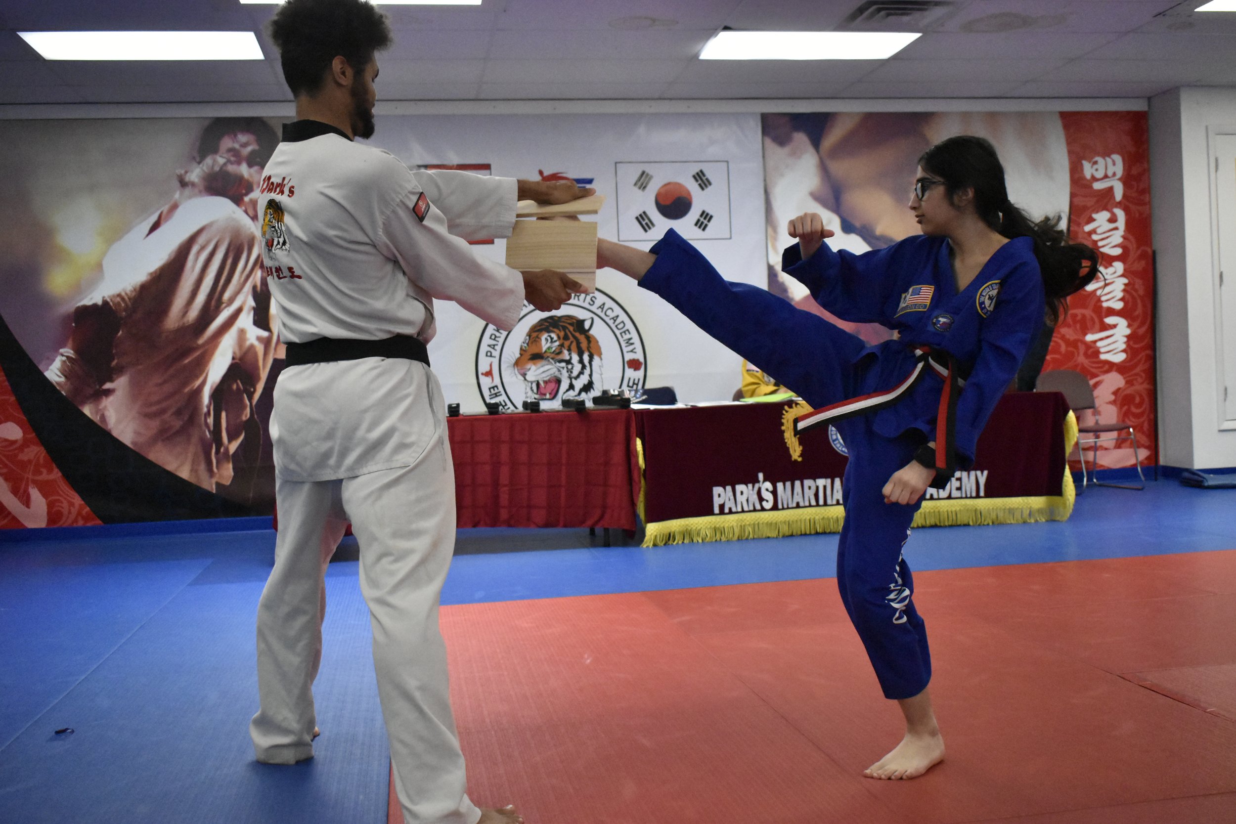 0_TKD1400.JPG