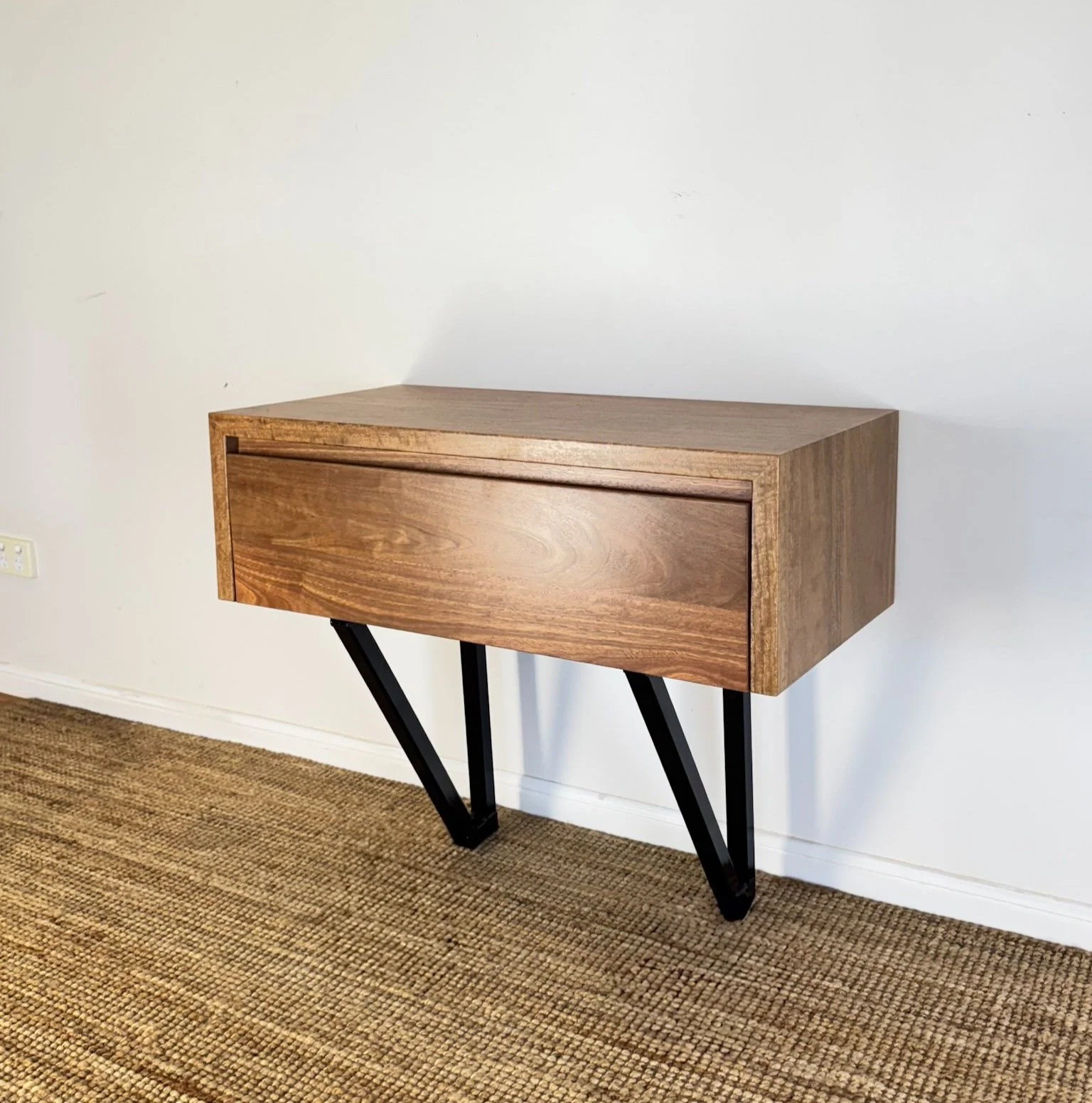 Small+Ensuite+Vanity-6.jpg