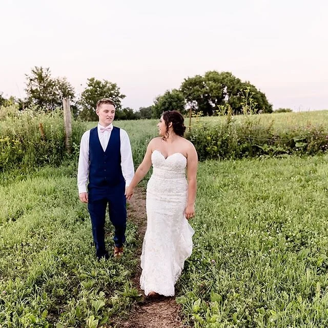 Missing our couples and sunset time! ✨🌞🧡💛❤️💃🏽🕺🏻
Photography @andijophotography