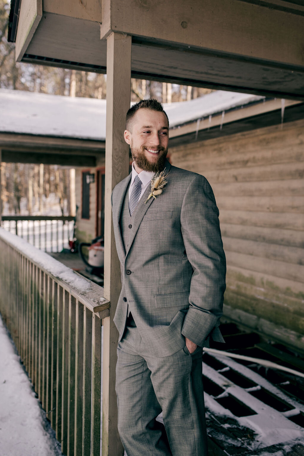 Groom-2020.01.07BigRockCreekstyledshoot-24.jpg