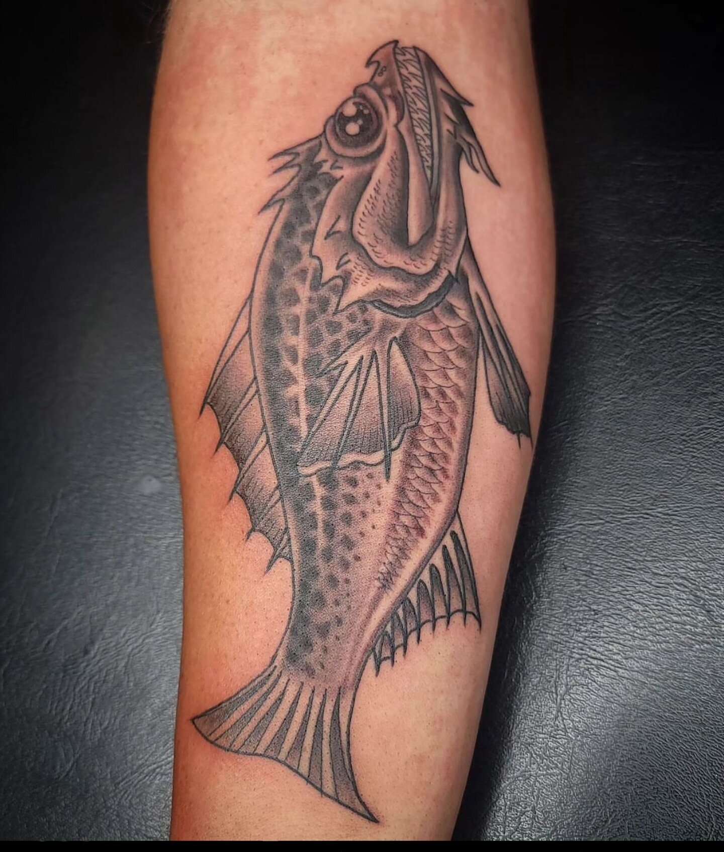 Cool Fish Tattoo done by @tattuna Send him a DM for Booking info or Questions 👉🏼 @tattuna