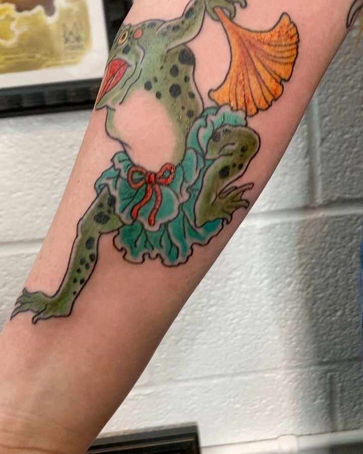 More frog style @shoguntattoo !  Fun addition to a sleeve we have been working on.  Thanks for coming through Cori,  I will look forward to our next session and visit!