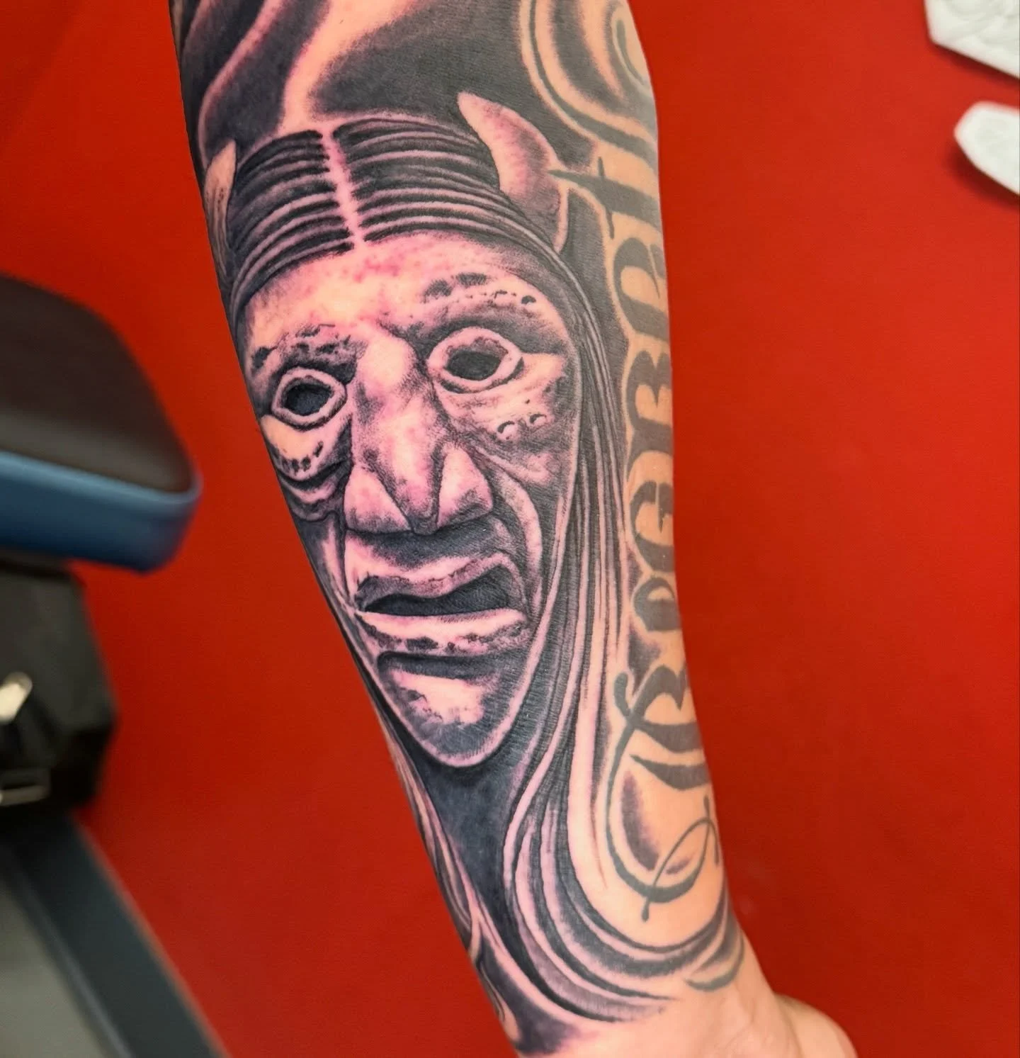 Some of @batresman Plains Indians forearm, will get a better vid later. Fun stuff @shoguntattoo #shoguntattoo #shoguntattoo