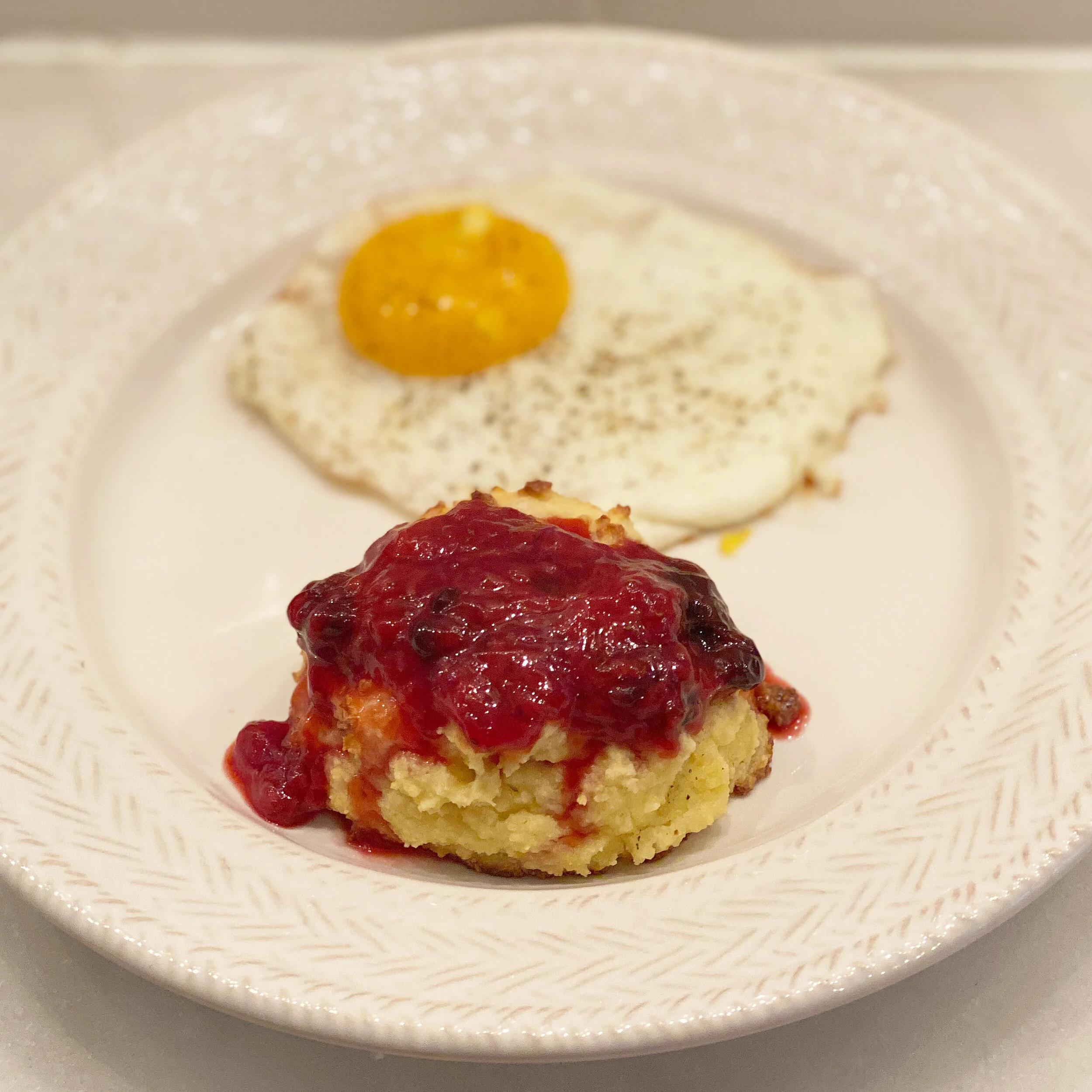 Skinny Biscuits &amp; Berry Jam
