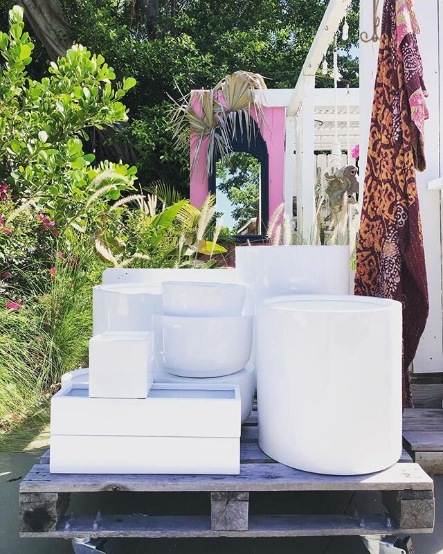 So many new @potterypots_official in stock in all shapes and sizes🌾
Made from lightweight fiberglass, can be used indoor or outdoor, comes without a hole or one can be drilled🌾
Smaller sizes available for shipping, tap to shop
