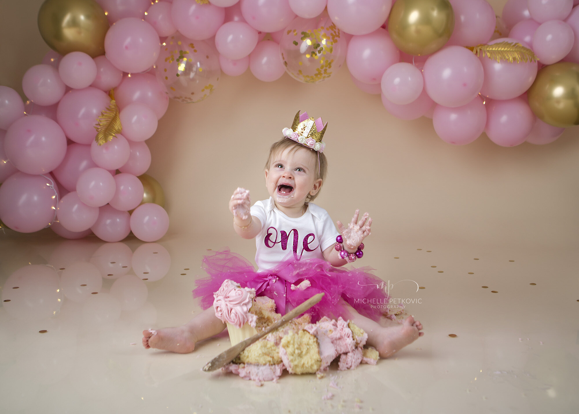 Copy of pink and gold cake smash photography session