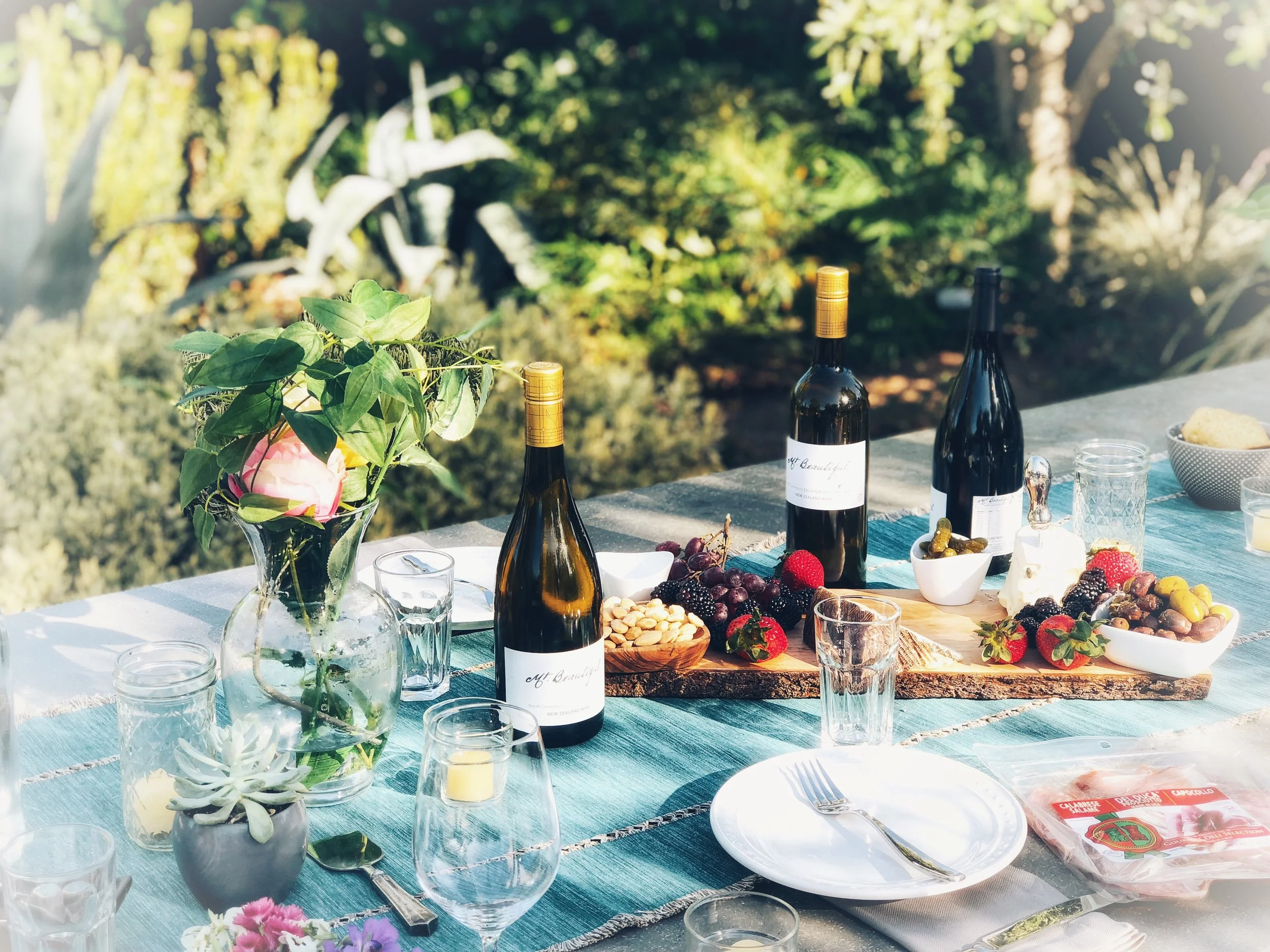 Wine Country Luxury Picnics Join us for a delicious Luxury Picnic at Cornerstone Gardens - located at the gateway of the Sonoma and Napa Valley in the heart of the world famous California Wine Country - this wine country marketplace is the perfect launching point to start your wine country adventure