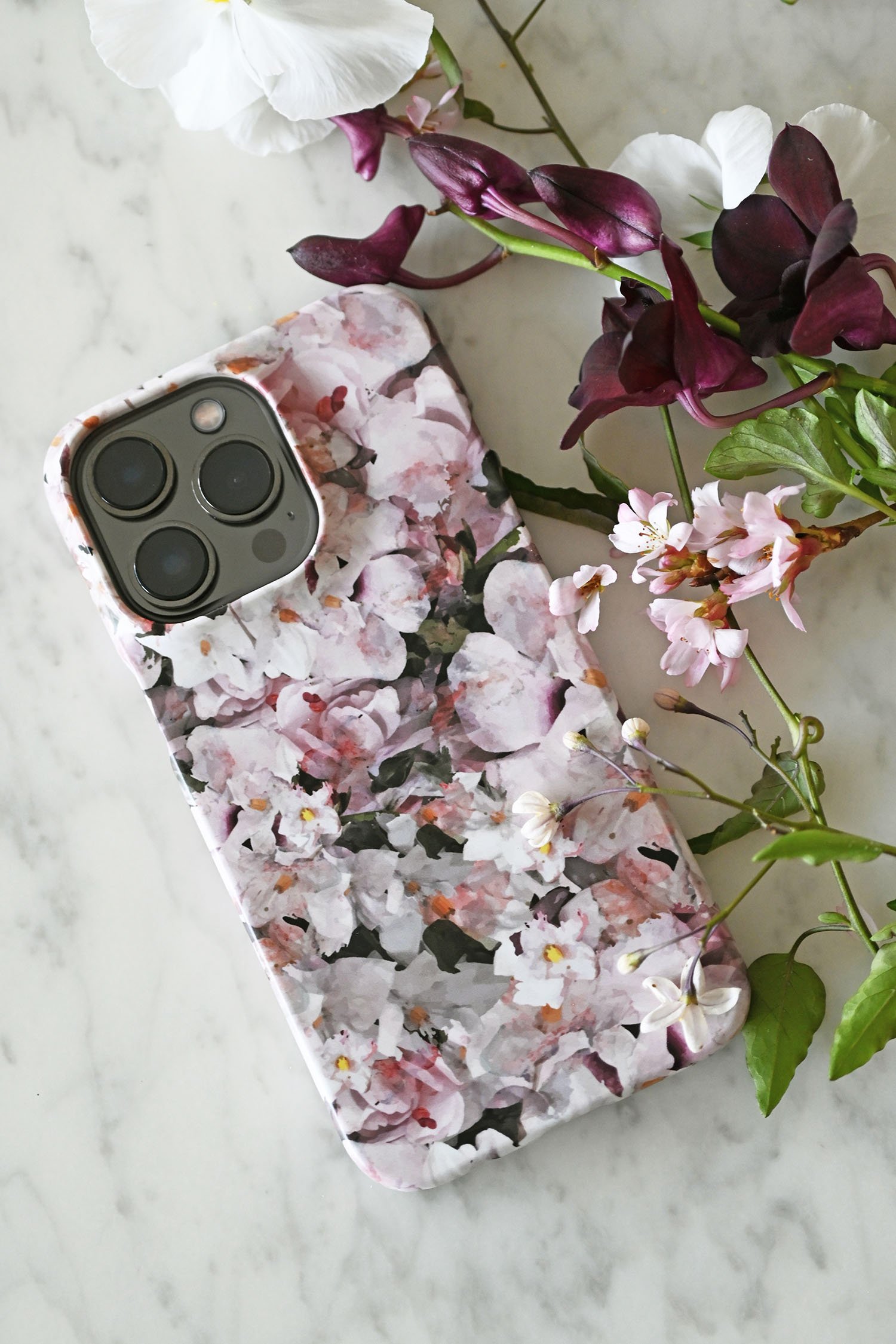 nara-floral-phone-cover.jpg