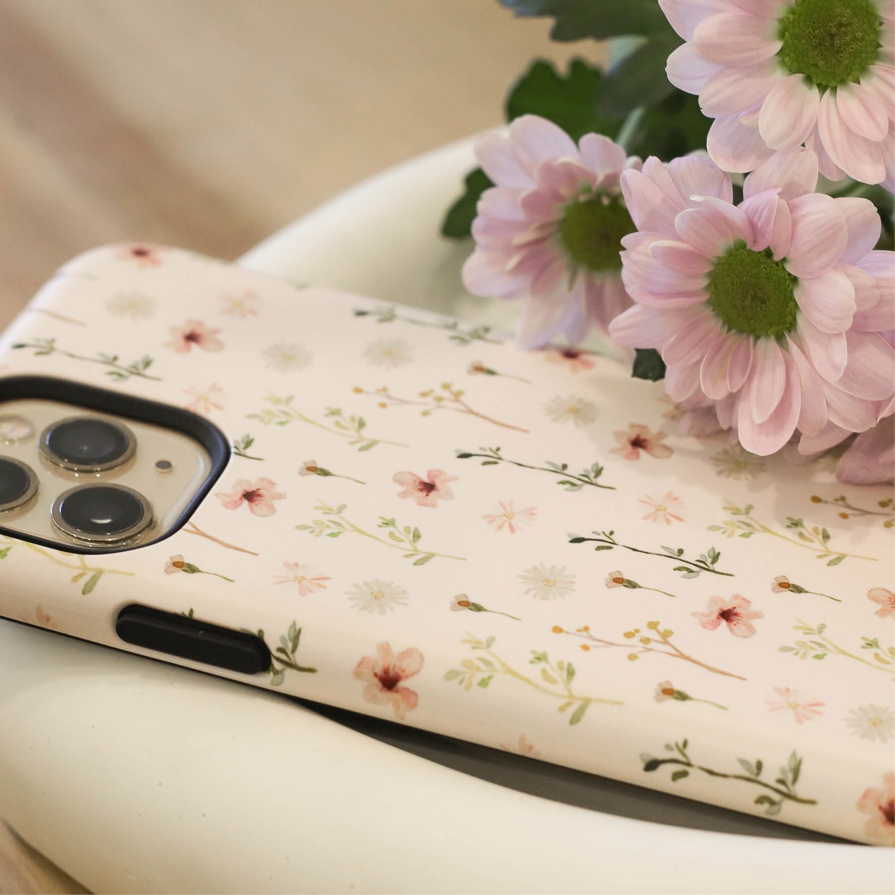 frankie-watercolour-floral-phone-cover.jpg