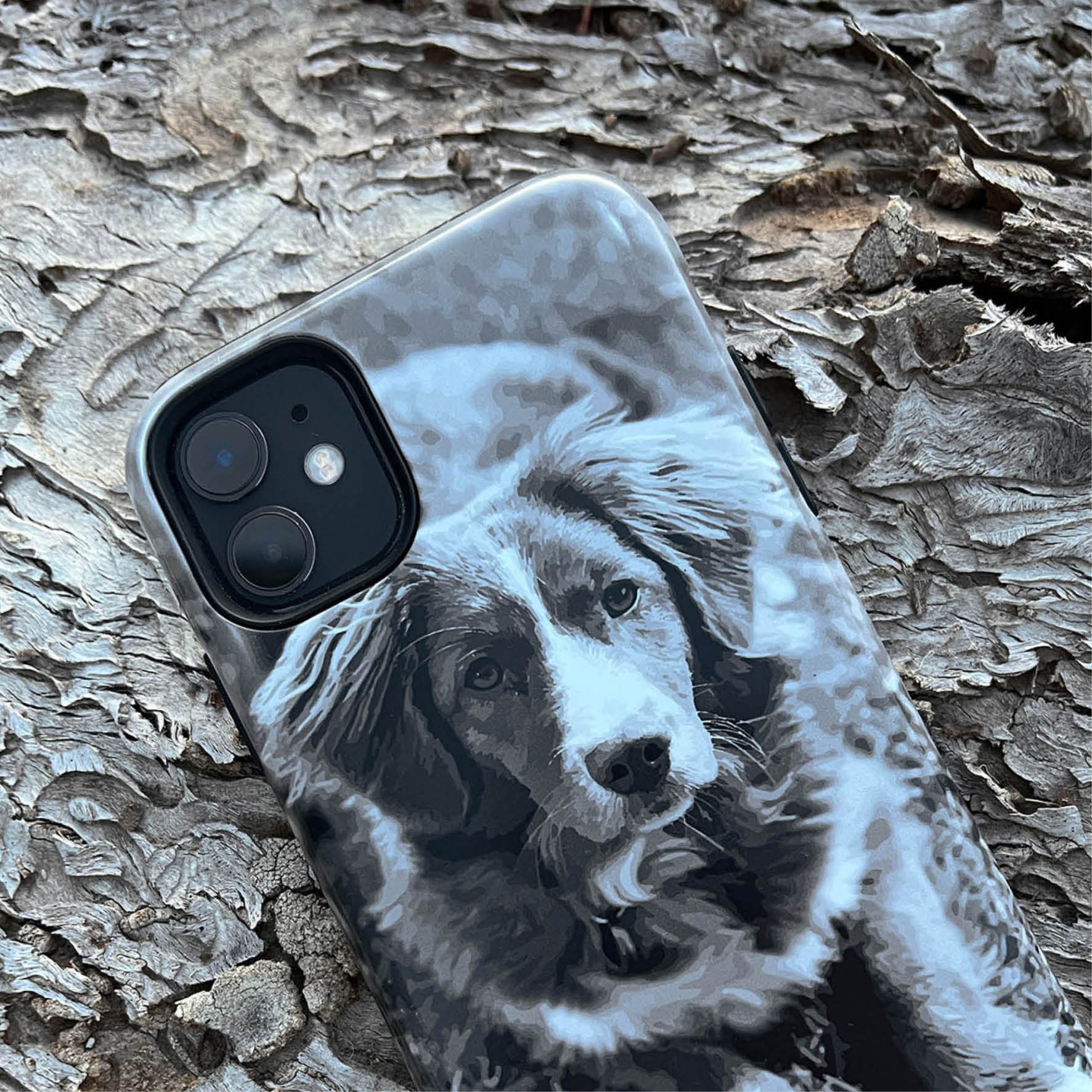 dog-phone-case-black-and-white.jpg