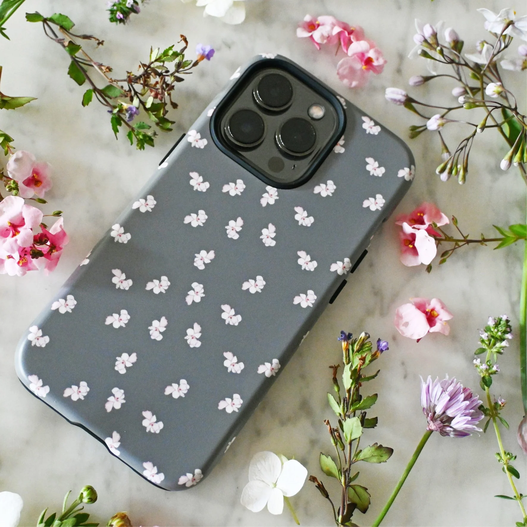 floral-phone-case-evelyn.jpg