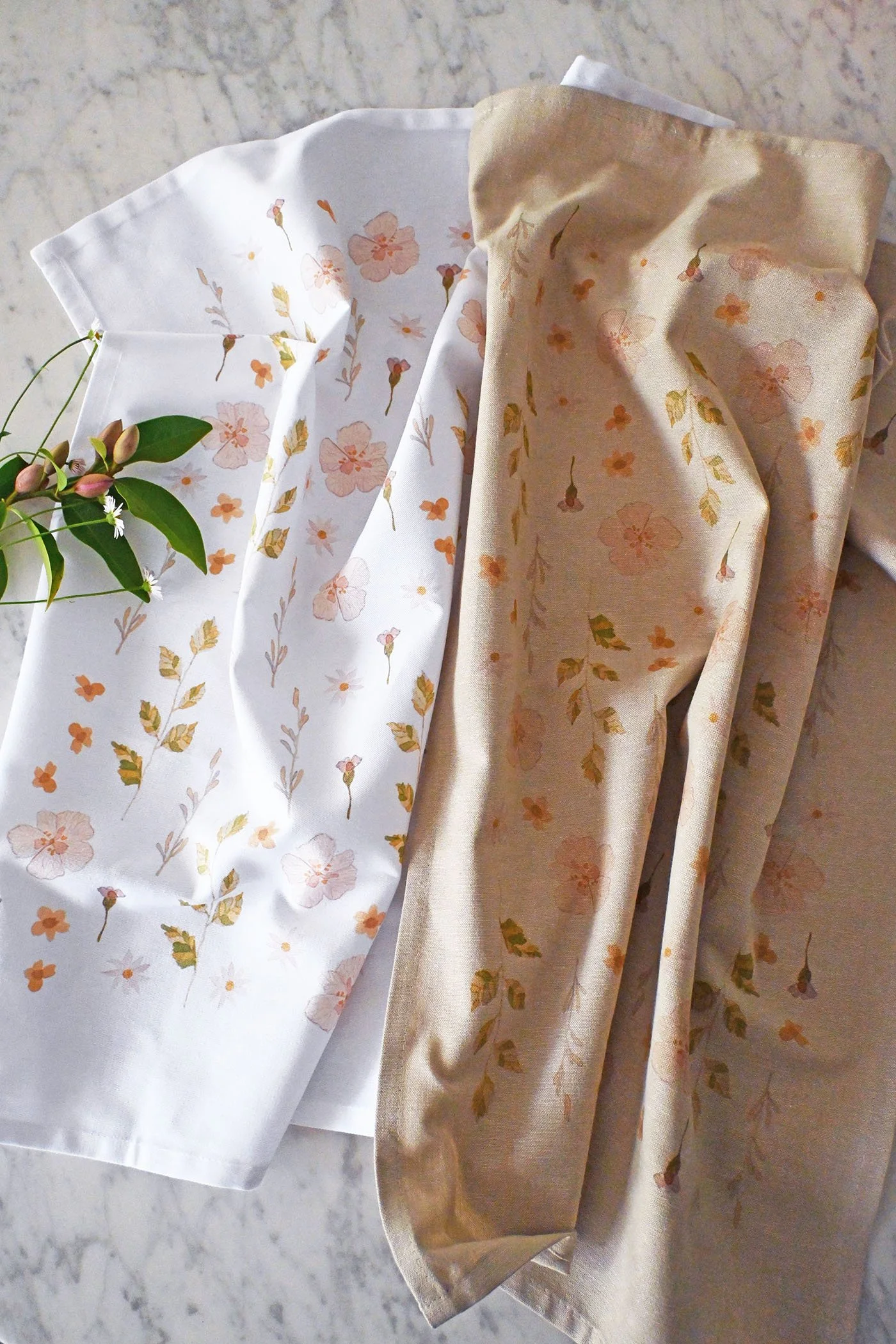 yara-tea-towels-white-and-beige-organic-cotton.jpg