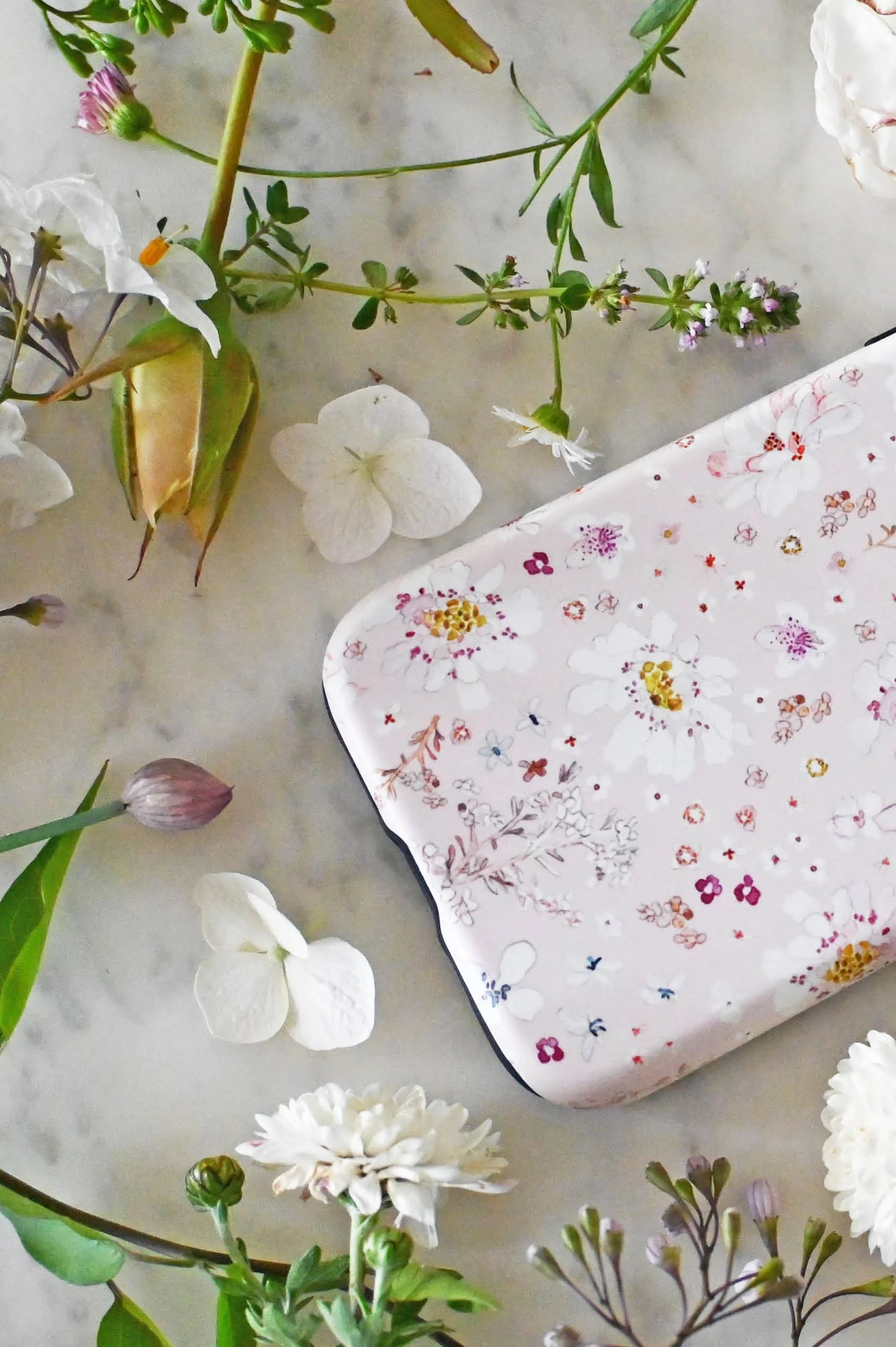myra-beautiful-designer-phone-case.jpg