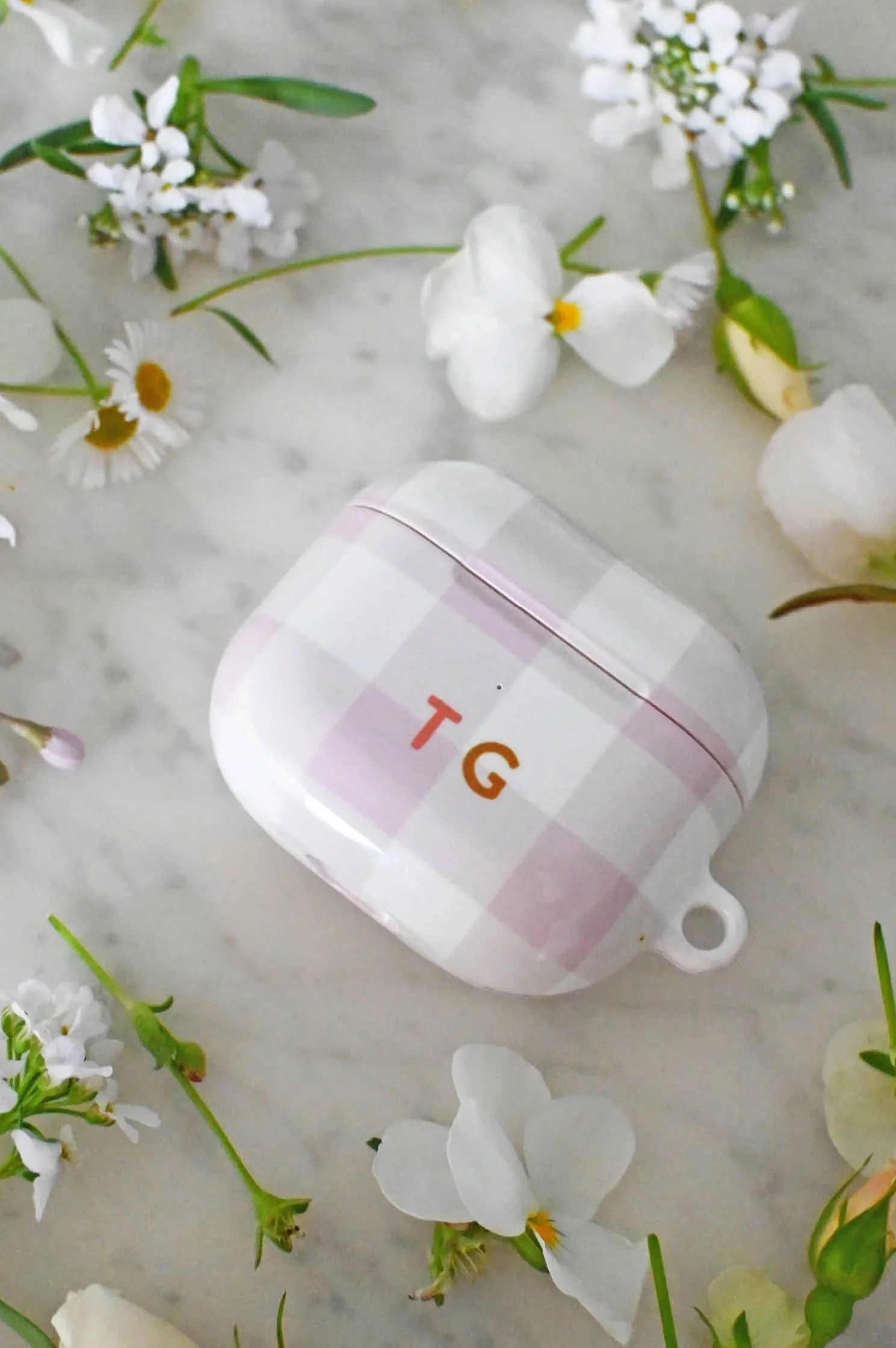 gingham-initial-aiprods-case-lavender.jpg