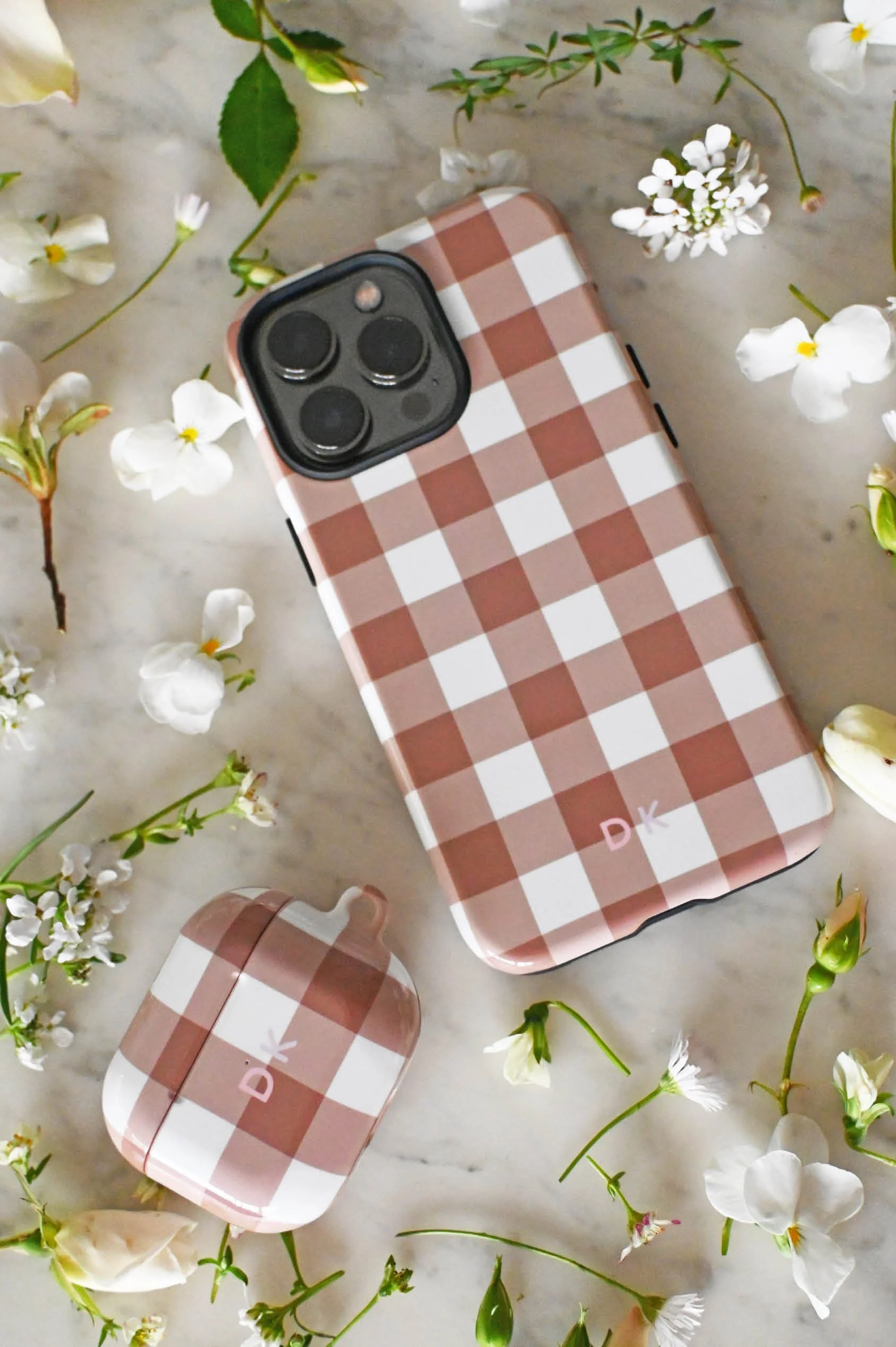 cute-mocha-gingham-initial-personalised-phone-case.jpg
