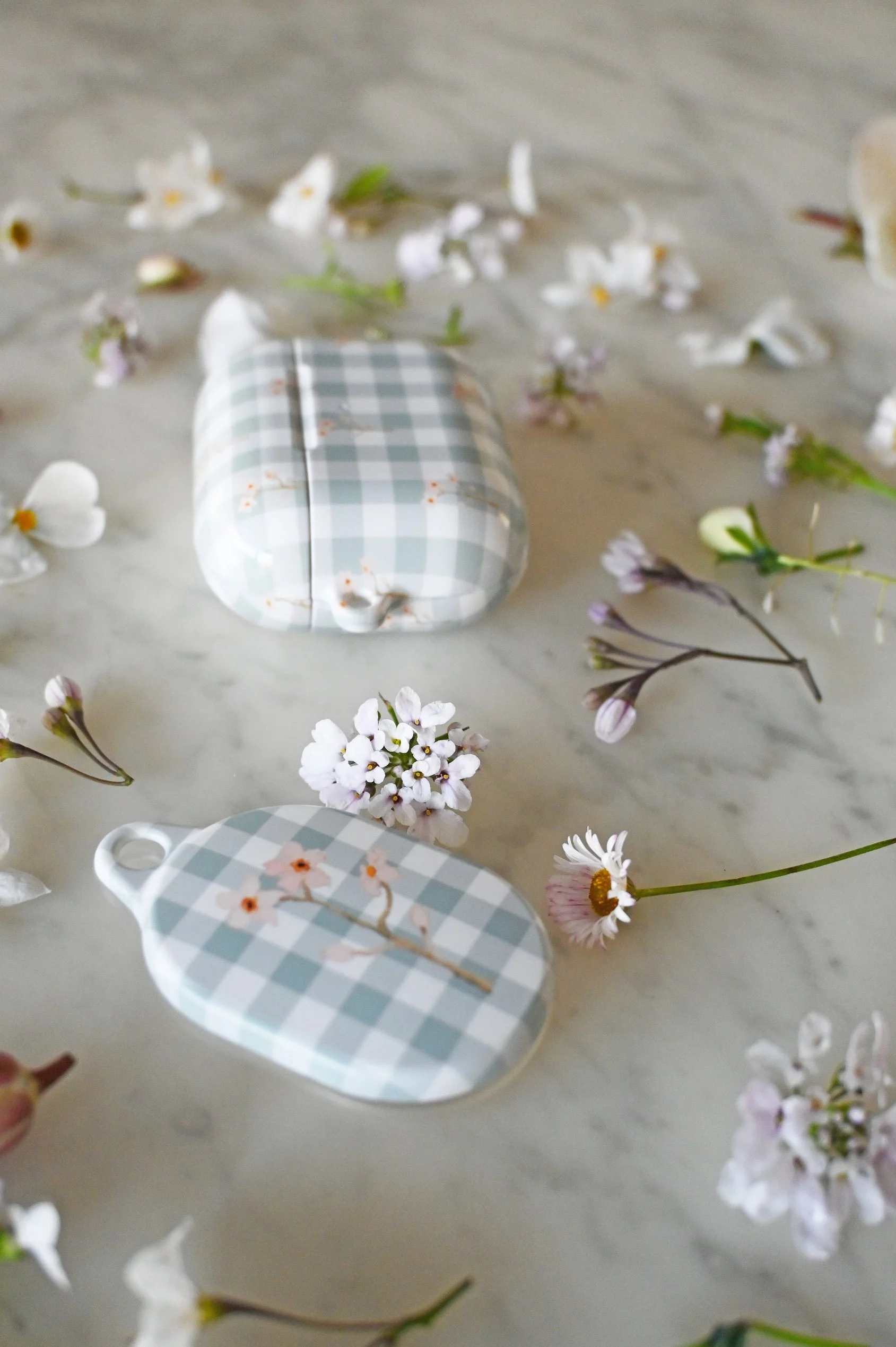 brielle-airtag-airpods-cases-cute.jpg