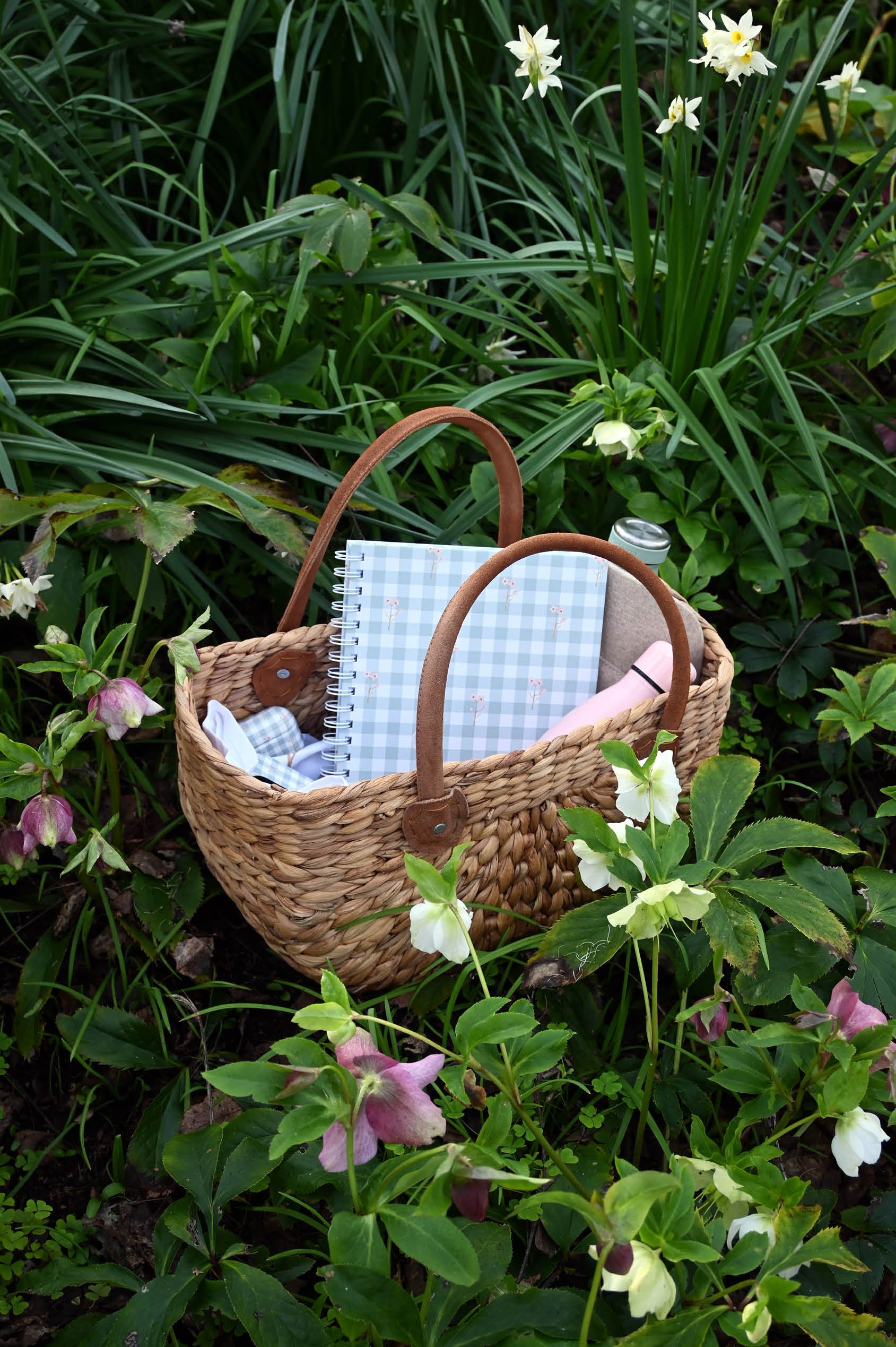 picnic-basket-gingham-cute-talia-designs-phone-case-and-planner.jpg