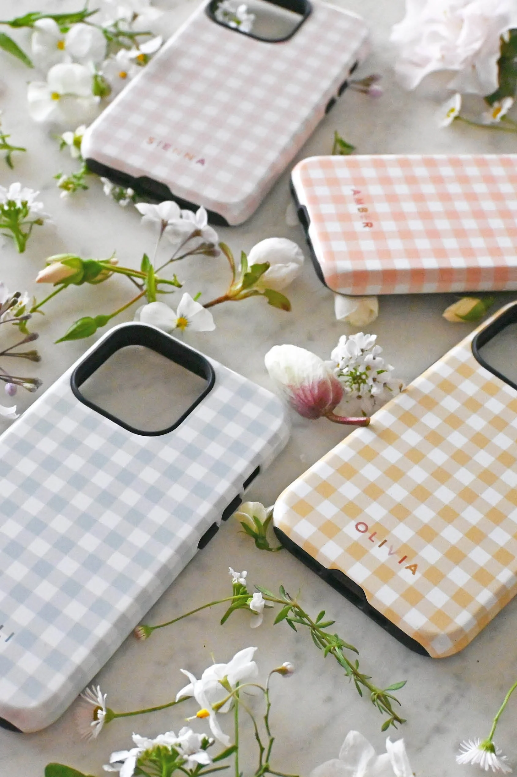 cute-pastel-gingham-personalised-name-phone-case.jpg