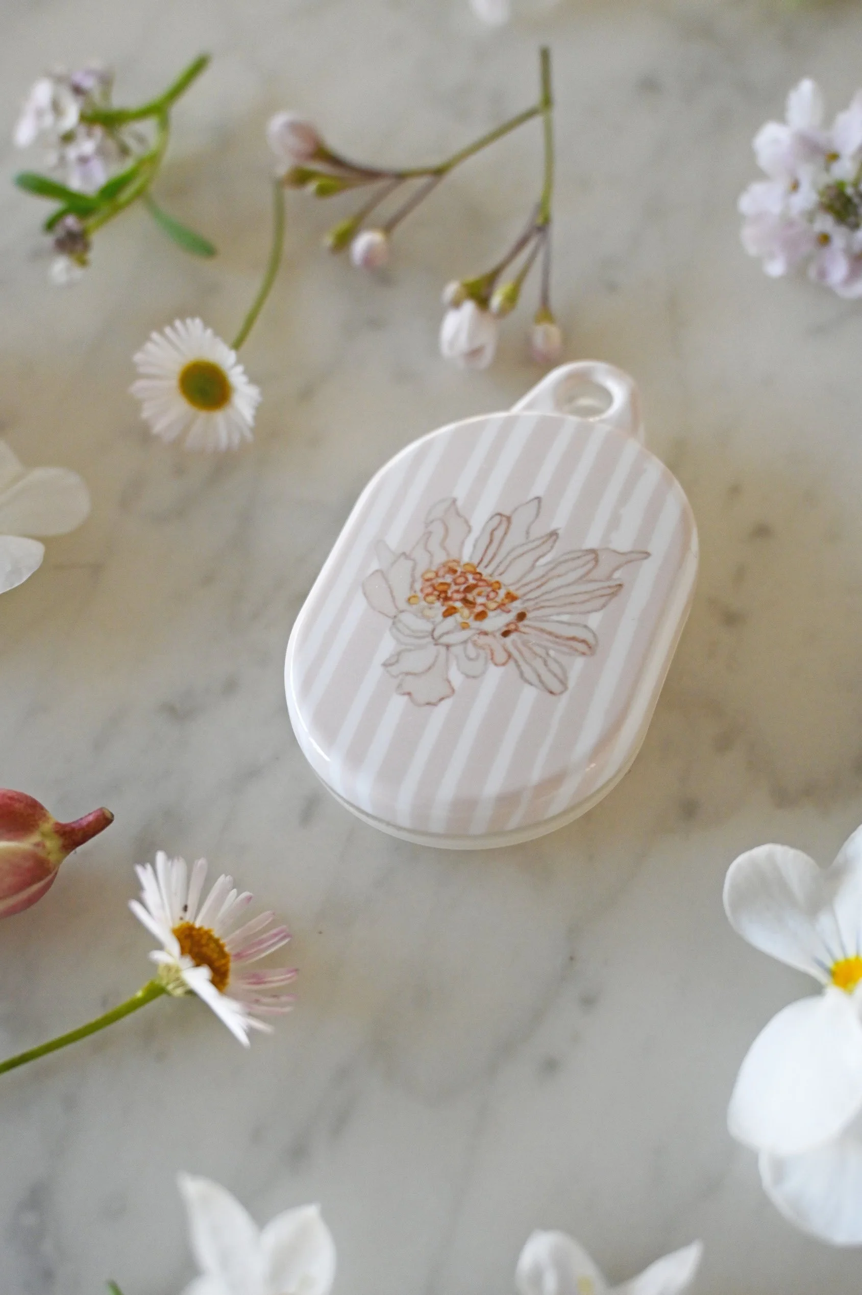 mabel-floral-pinstripe-airtag-case.jpg