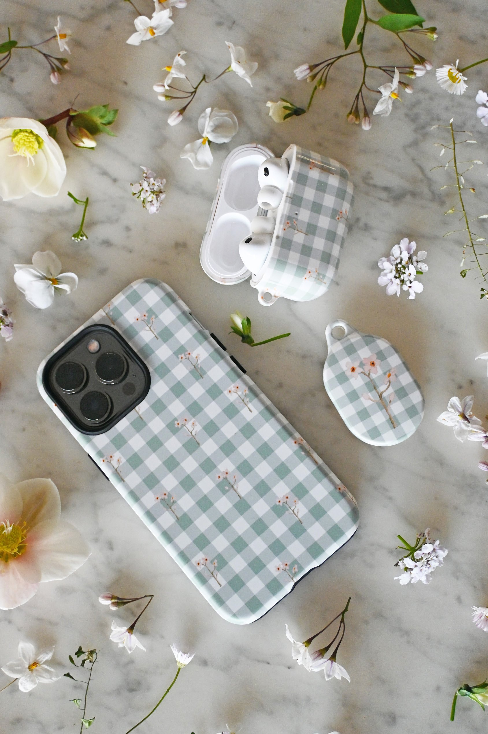 brielle-gingham-floral-phone-case-set.jpg