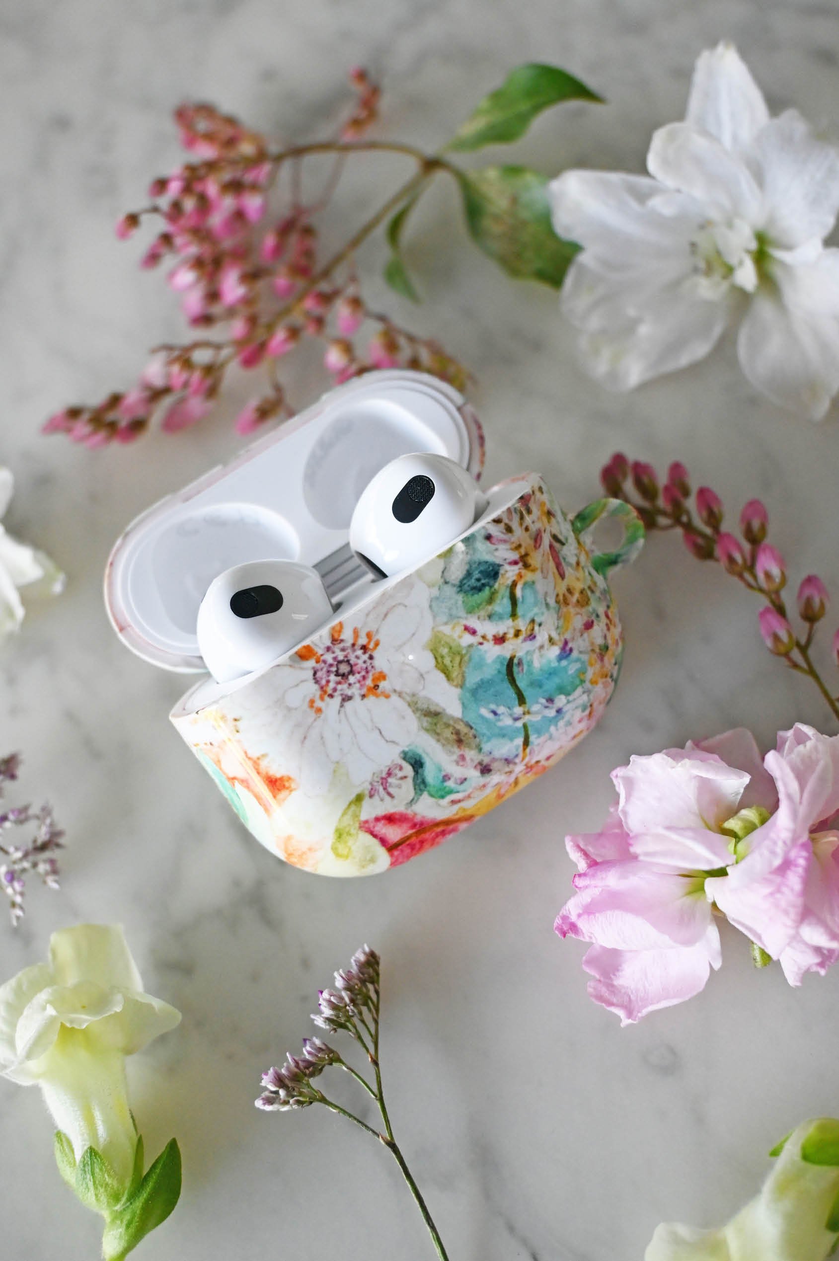 seren-flower-airpod-cover-talia-designs.jpg