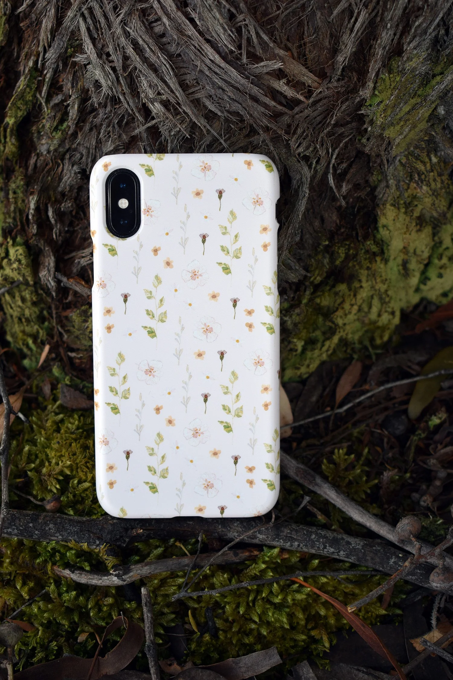 yara-wildflower-phone-cover.jpg