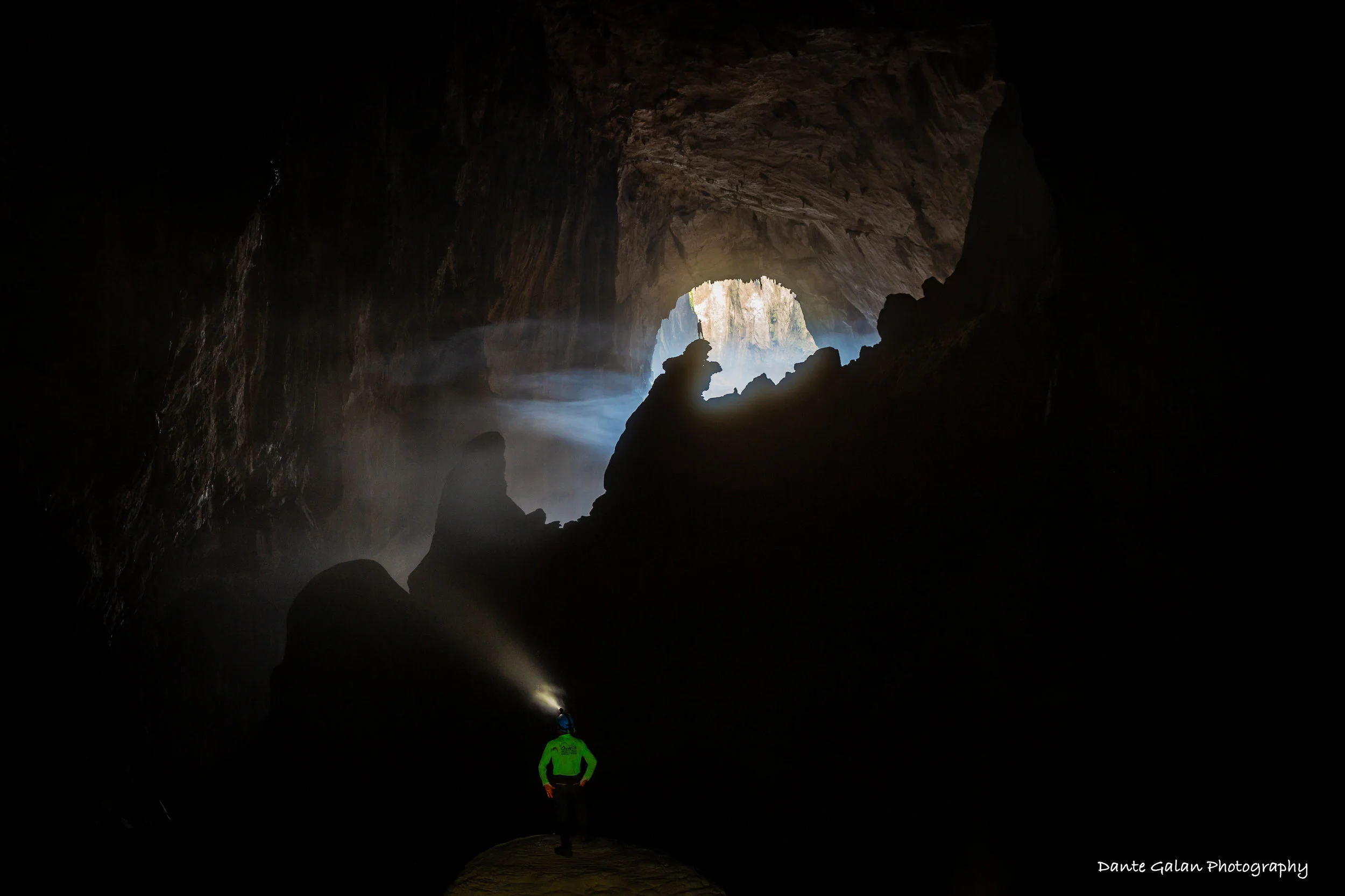 DM2B1944 copy_watermark.jpg