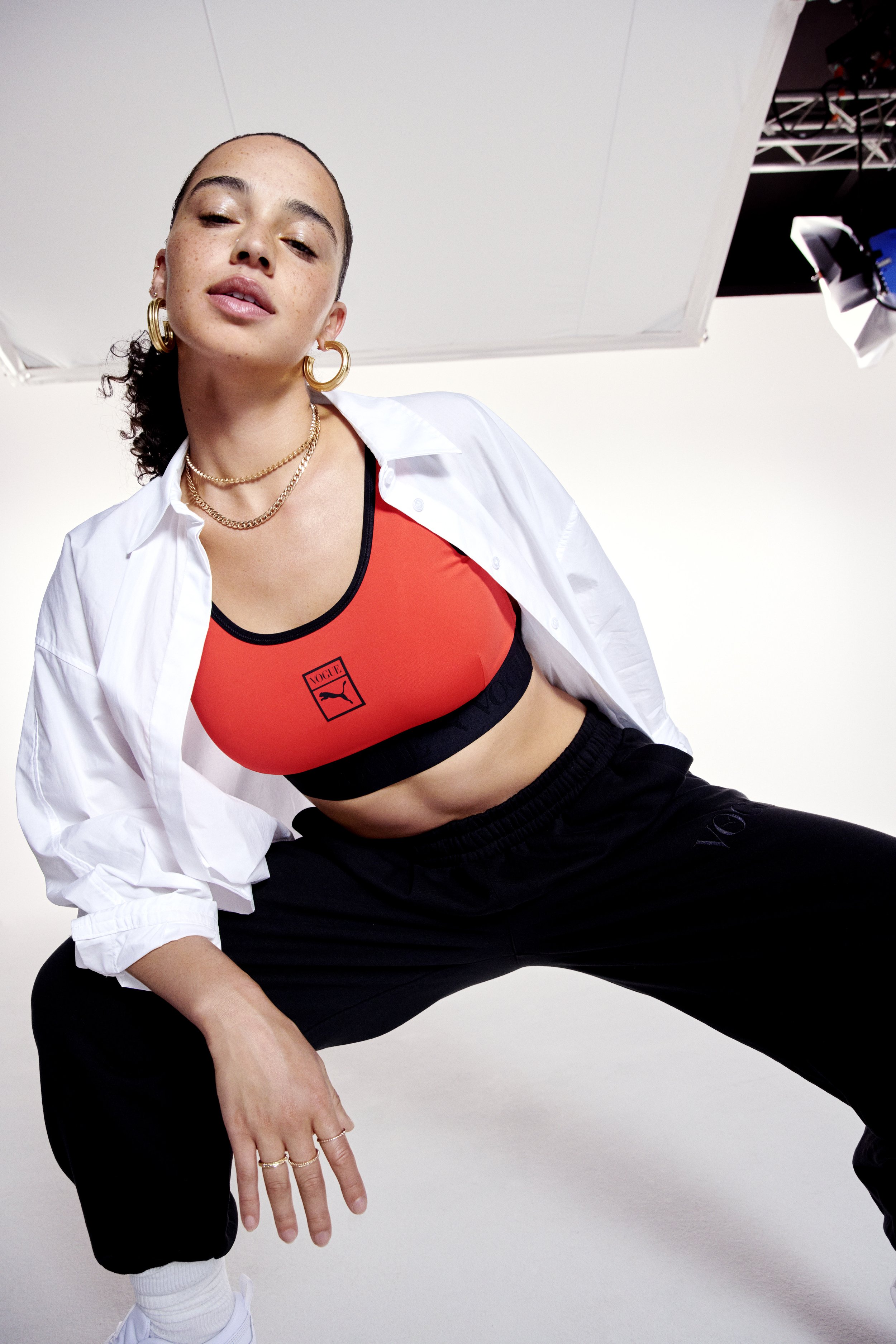 22AW_SP_Vogue_Drop2_RED-BRA_2970_RGB.jpg