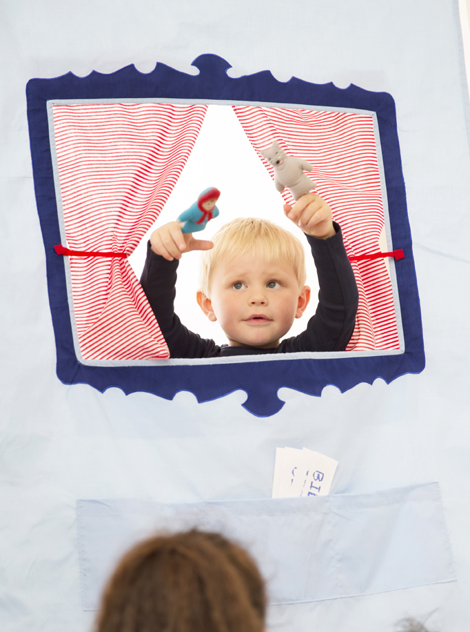 8062_puppet_2.jpg