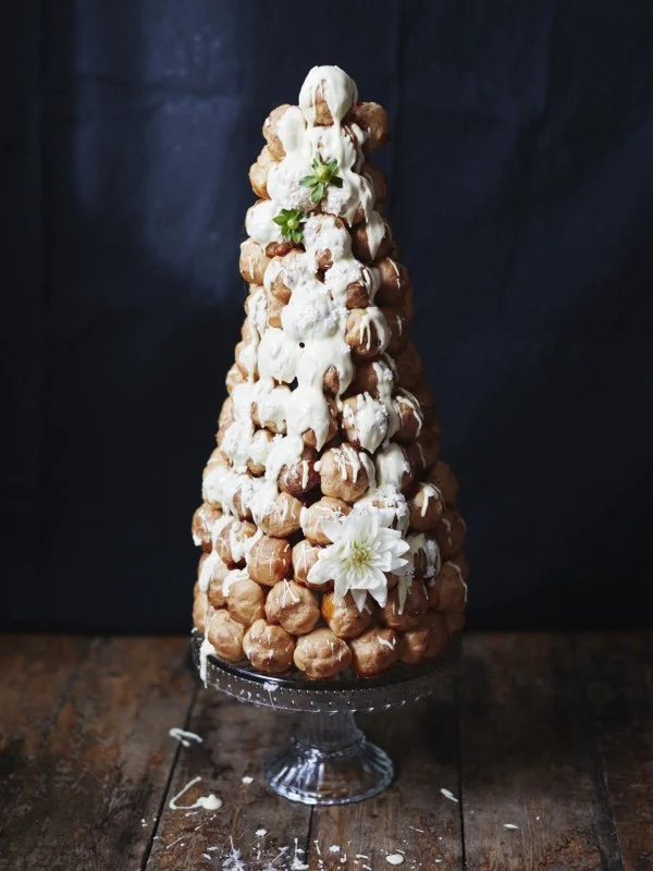 White Chocolate Croquembouche