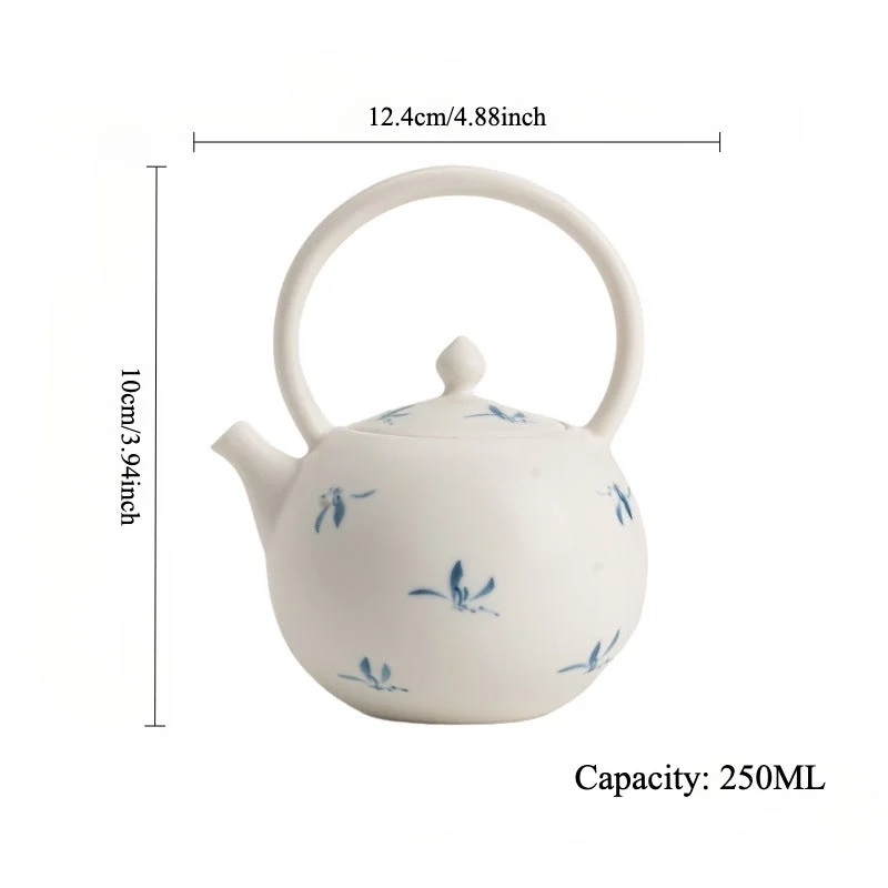 STUDIO GAIL ALEXANDER - Hand painted tea pot7794c2d4a327ab6439c6ae22b1e87b31d00a6397702552272cdff91d69e2fa10.webp