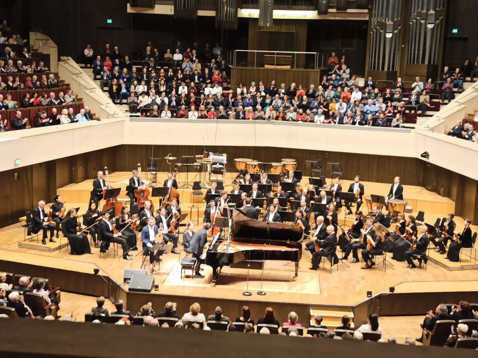 JR Performs Mendelssohn's Concert for Mandolin, Piano and Orchestra d-Moll