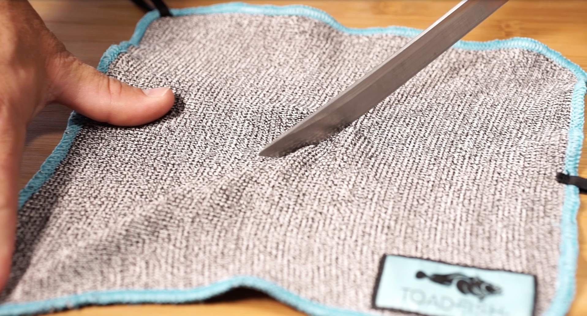 Shucking Cloth Toadfish Outfitters