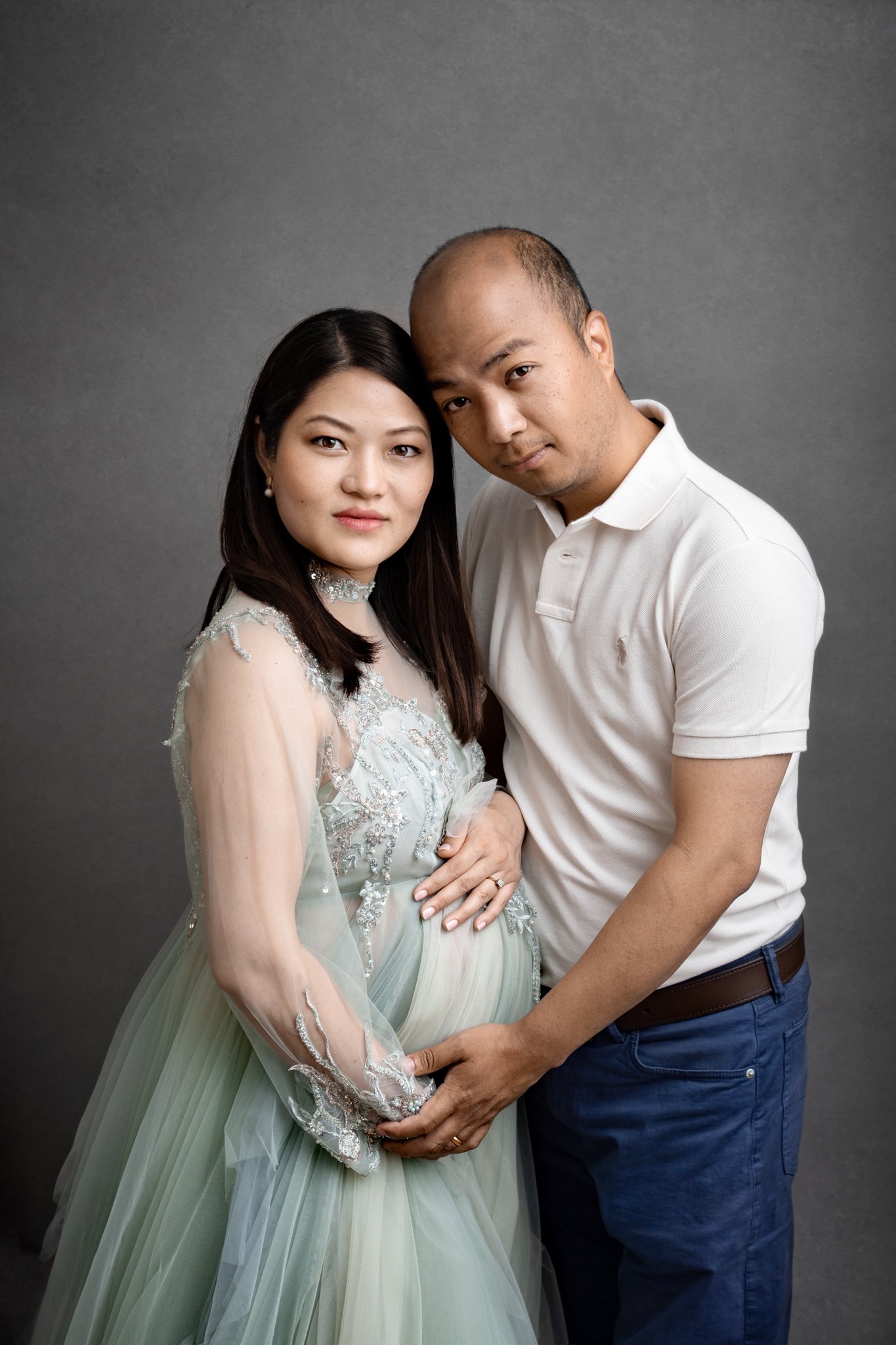 Maternity photography with your partner 