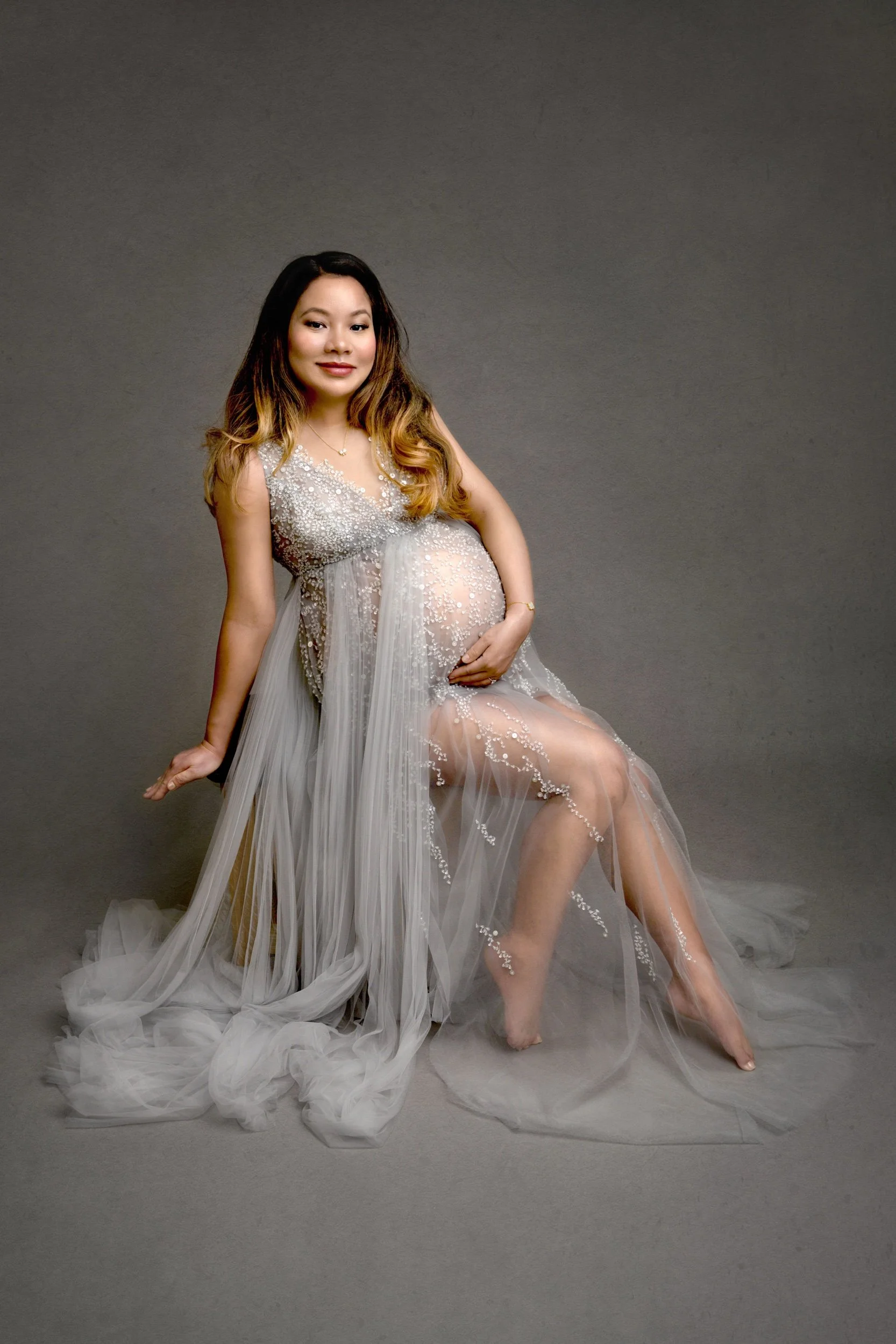 Why Every Mum-to-Be Deserves a Maternity Photoshoot (Even If You Feel Like a Watermelon in Leggings)