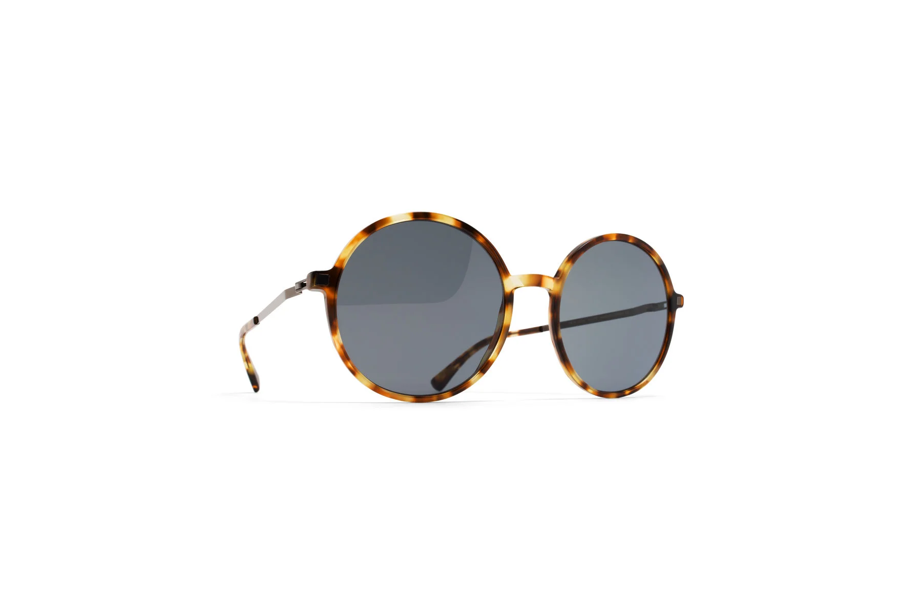 mykita-lite-sun-anana-cocoa-sprinkles-shinygraphit.jpg