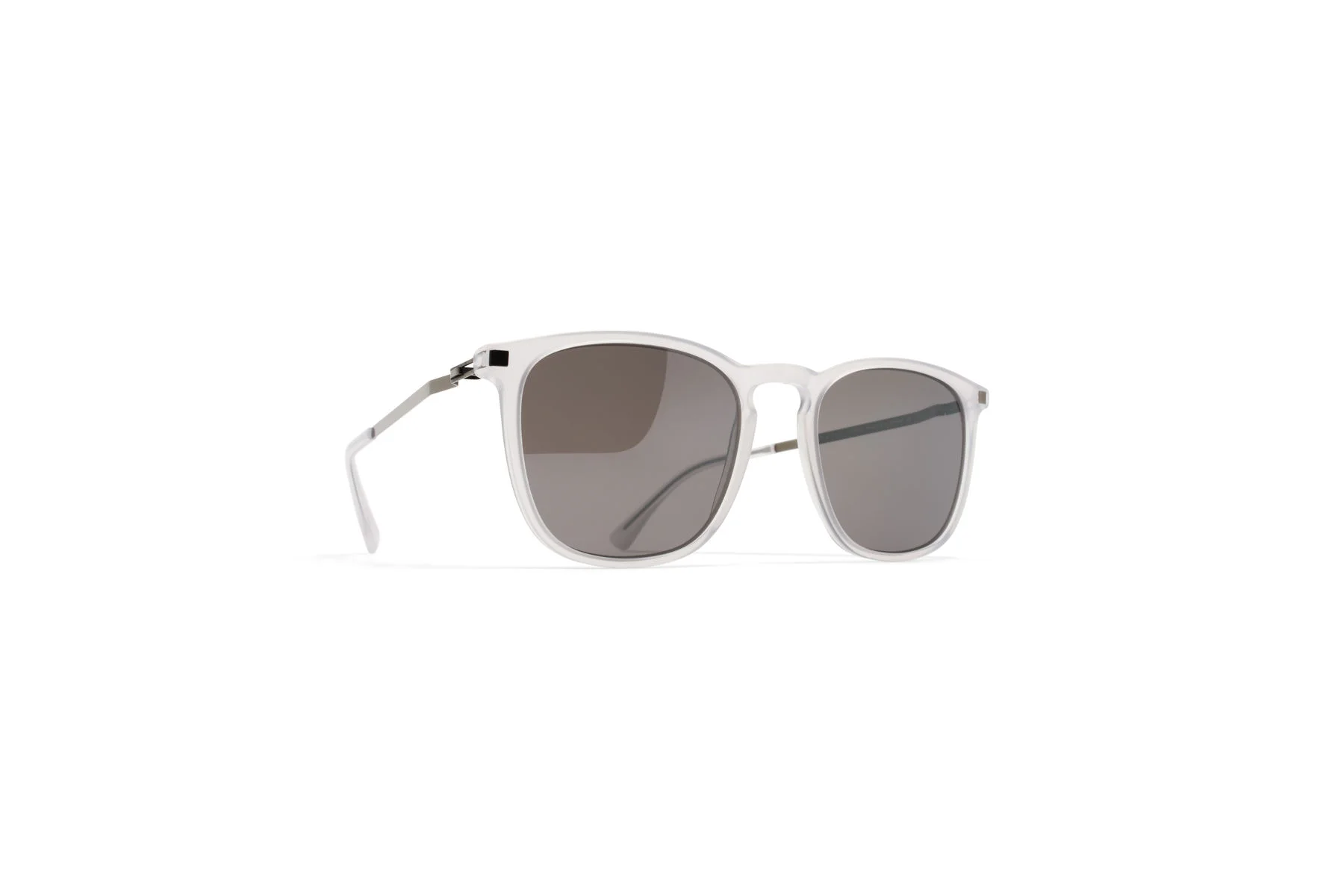 mykita-lite-sun-atka-coconut-water-shinygraphite-d.jpg