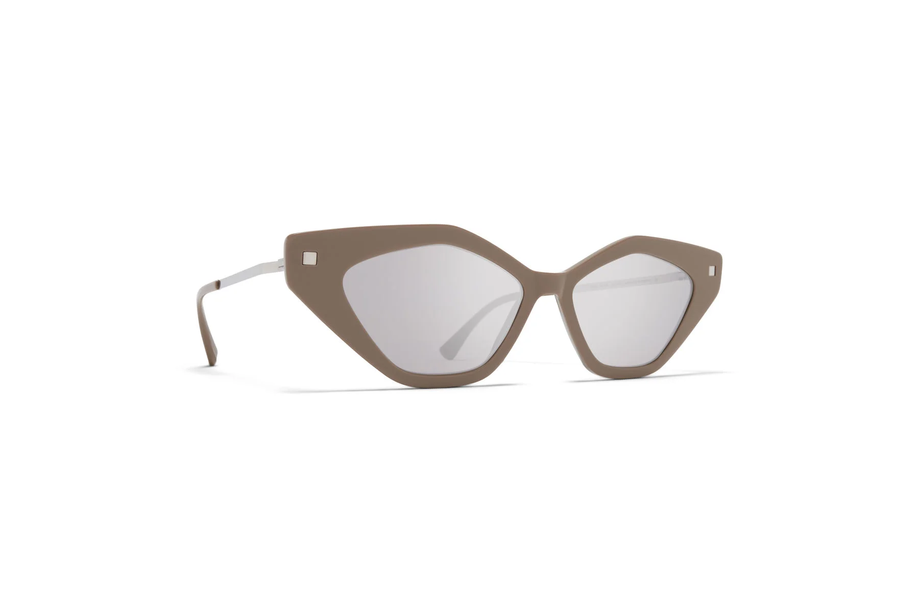 mykita-lite-acetate-sun-gapi-c82-brown-grey-shiny-silver-warm-grey-flash-2503702-p-1bGLlG11bNJLVm.jpg