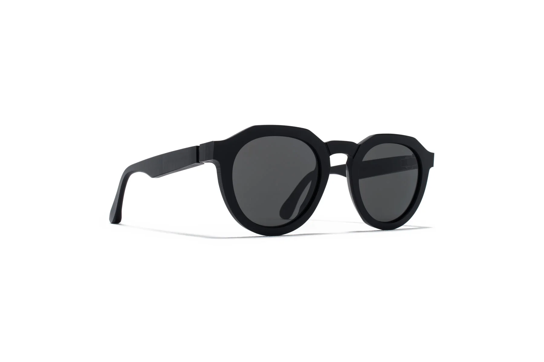 mykita-m-mm-sun-mmraw007-raw-black-grey-solid-2503.jpg