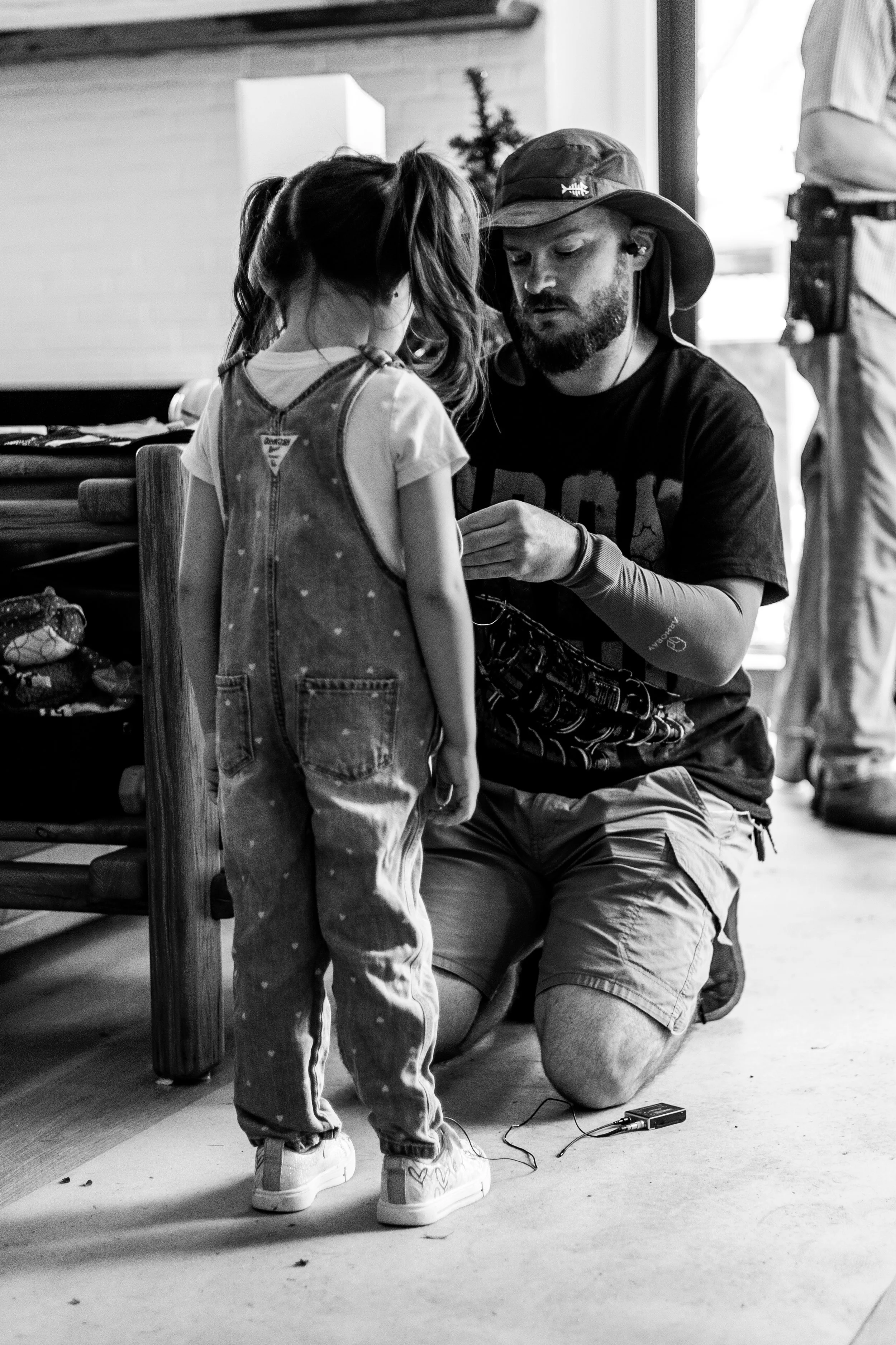 CREW (3 of 7).jpg
