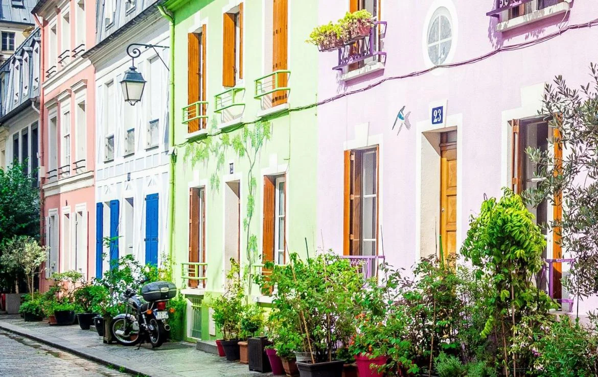 パリ　インスタグラマーの集うストリート Rue Crémieux  住民たちの声は？